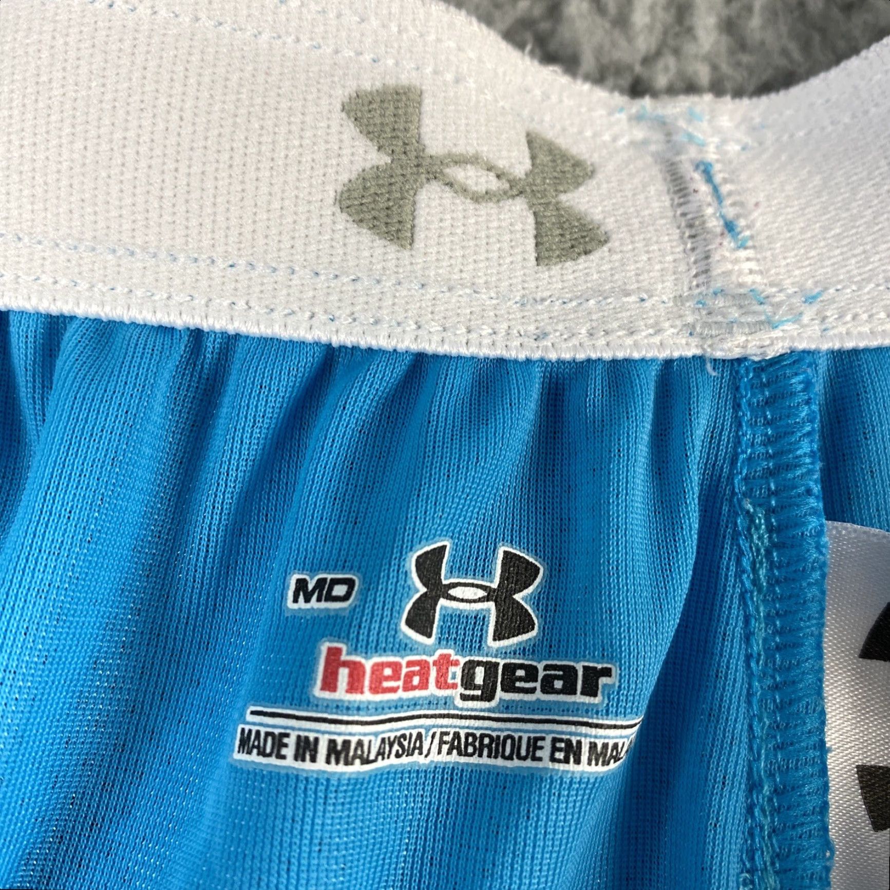 Under Armour Under Armour Women Gym Active Running Shorts Size Large L Blue / 48-24 Elastic Waist Athletic Polyester Blend Size 36" / US 14 / IT 50 - 3 Thumbnail