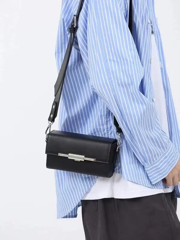 Japanese Brand SHOULDER BAG VINTAGE JAPANANESE BRAND MINIMAL Size ONE SIZE - 1 Thumbnail