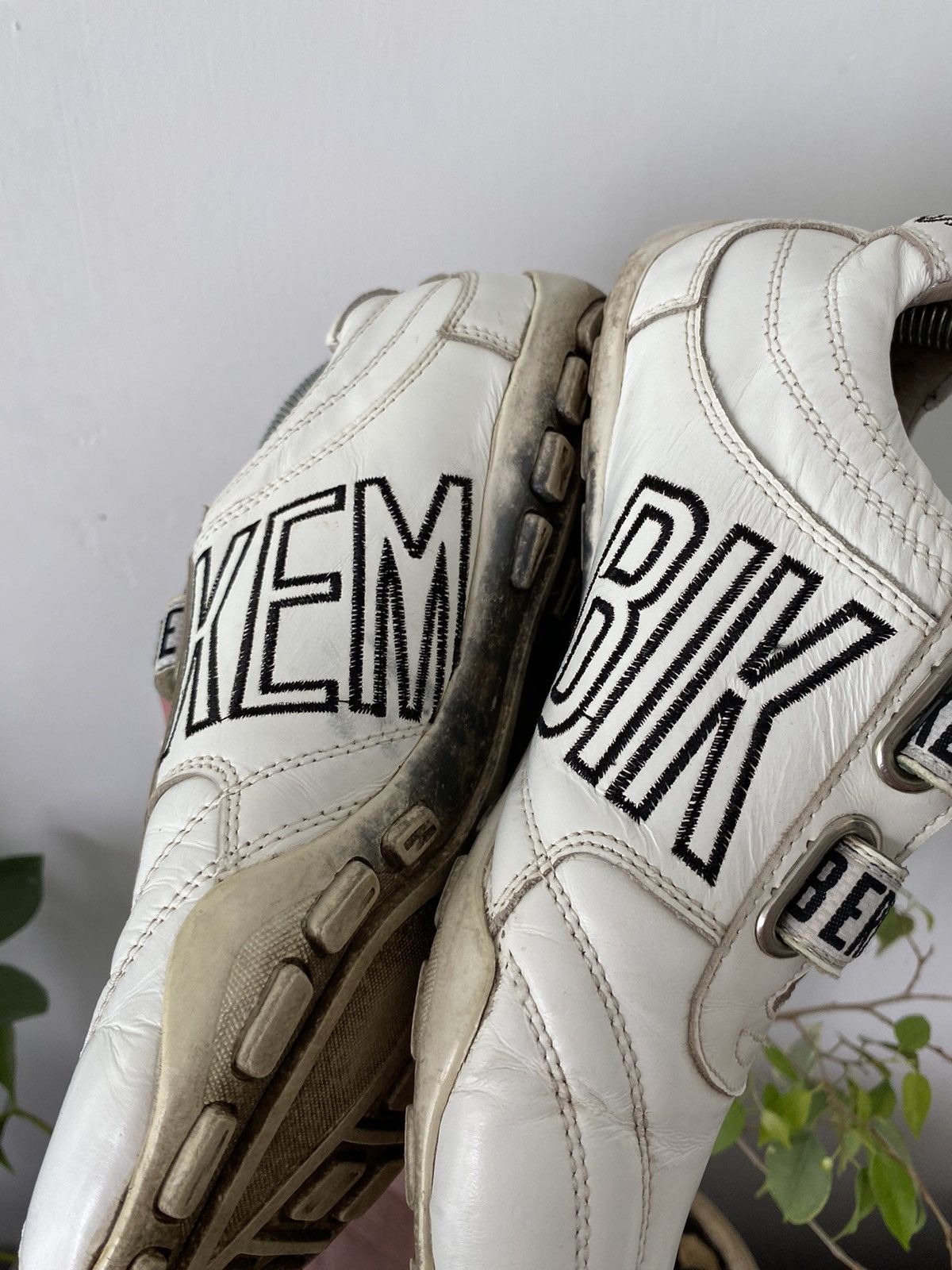 Dirk Bikkembergs × Vintage Vintage Dirk Bikkembergs White Sneakers Size US 6 / EU 39 - 15 Thumbnail