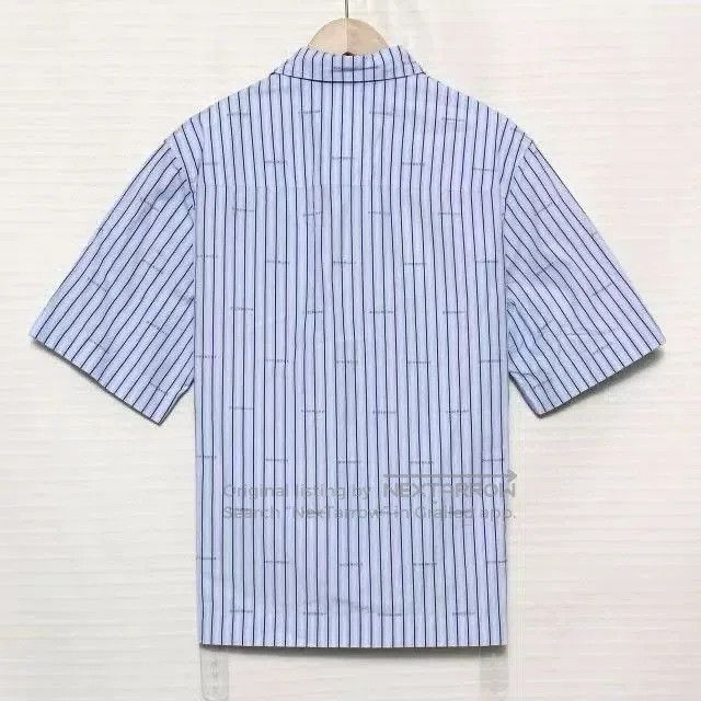 Givenchy Givenchy All-Over Letter Logo Short-Sleeve Shirt. Size US XXS / EU 40 - 2 Thumbnail