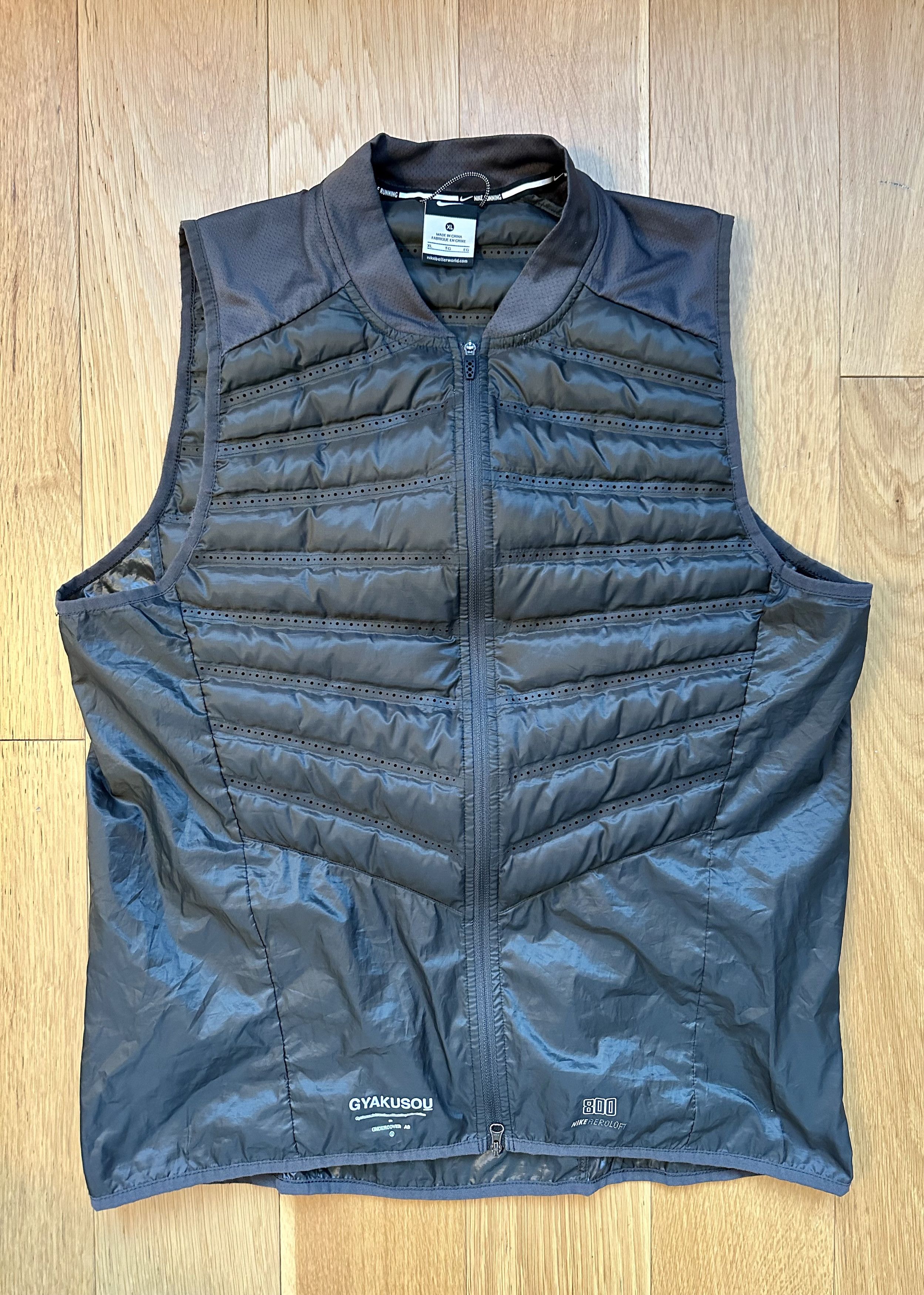 image of Undercover Gyakusou 800 Aeroloft Running Vest in Grey, Men's (Size XL)