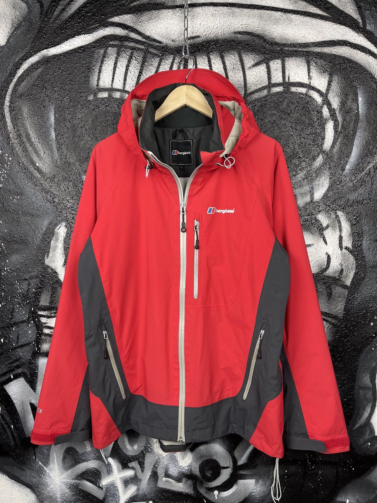 Berghaus Berghaus Gore-Tex Outdoor Red Full Zip Jacket Men’s Size L Size US L / EU 52-54 / 3 - 2 Thumbnail