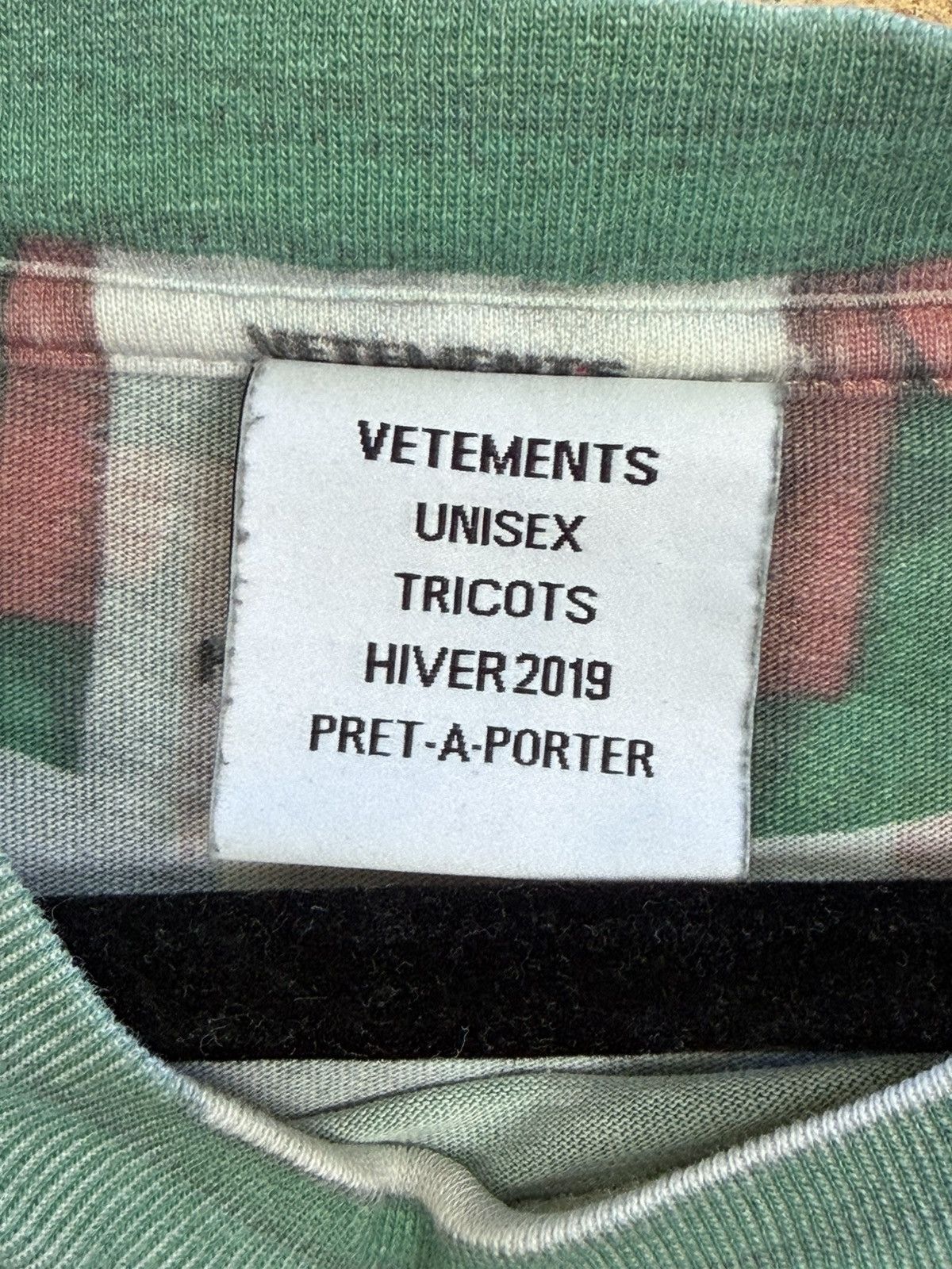 Vetements Vetements Hug Me Tee Size US L / EU 52-54 / 3 - 3 Thumbnail