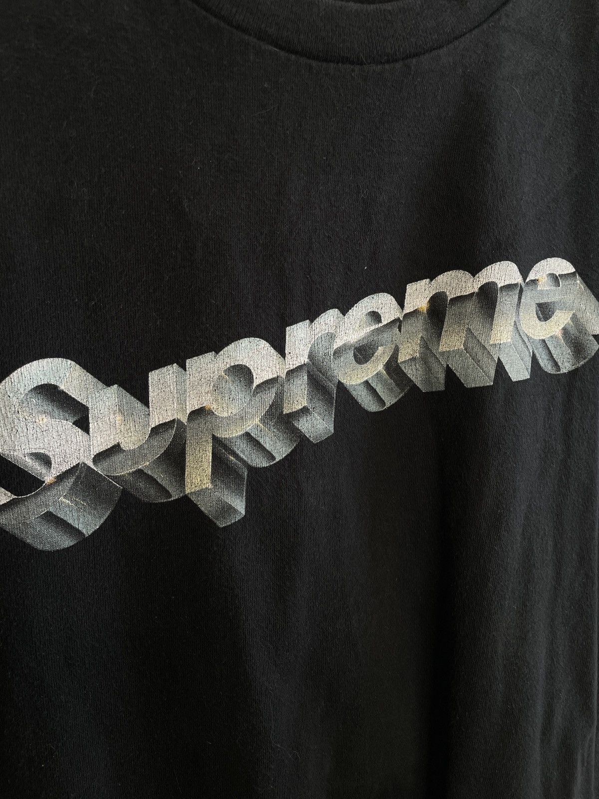 Supreme Supreme Metallic Logo Tee Black Size US L / EU 52-54 / 3 - 3 Thumbnail