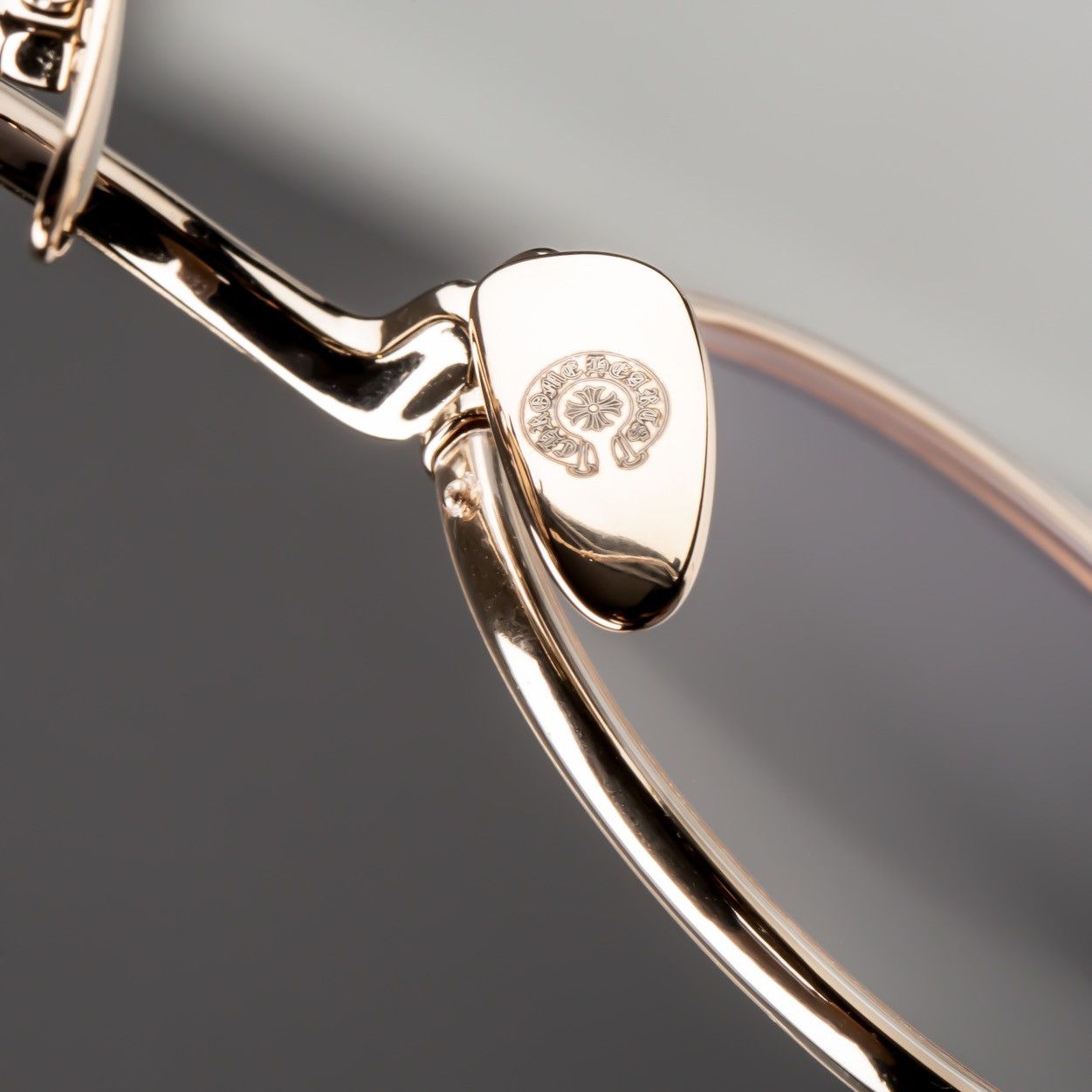 Chrome Hearts CHROME HEARTS EDITH F. CRYSTAL/GOLD PLATED GLASSES Size ONE SIZE - 6 Thumbnail