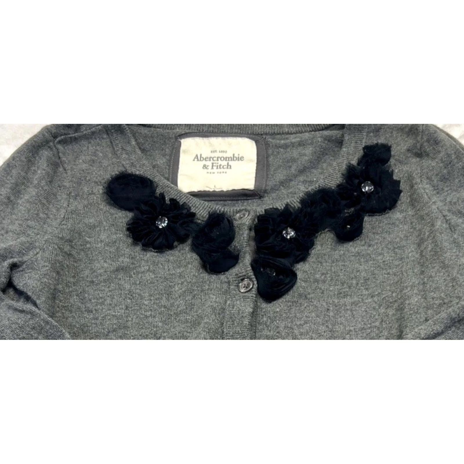 Abercrombie & Fitch Abercrombie & Fitch Cardigan Gray Floral Knit Womens S Crew Neck Long Sleeve Button Front Size S / US 4 / IT 40 - 3 Thumbnail