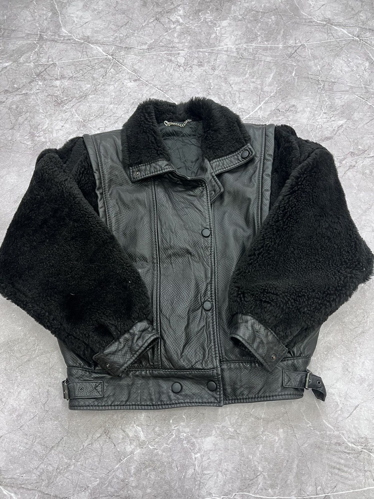 Japanese Brand × Vintage Vintage B3 Style Military Aeroforce Shearling Leather Jacket Size US S / EU 44-46 / 1 - 1 Thumbnail