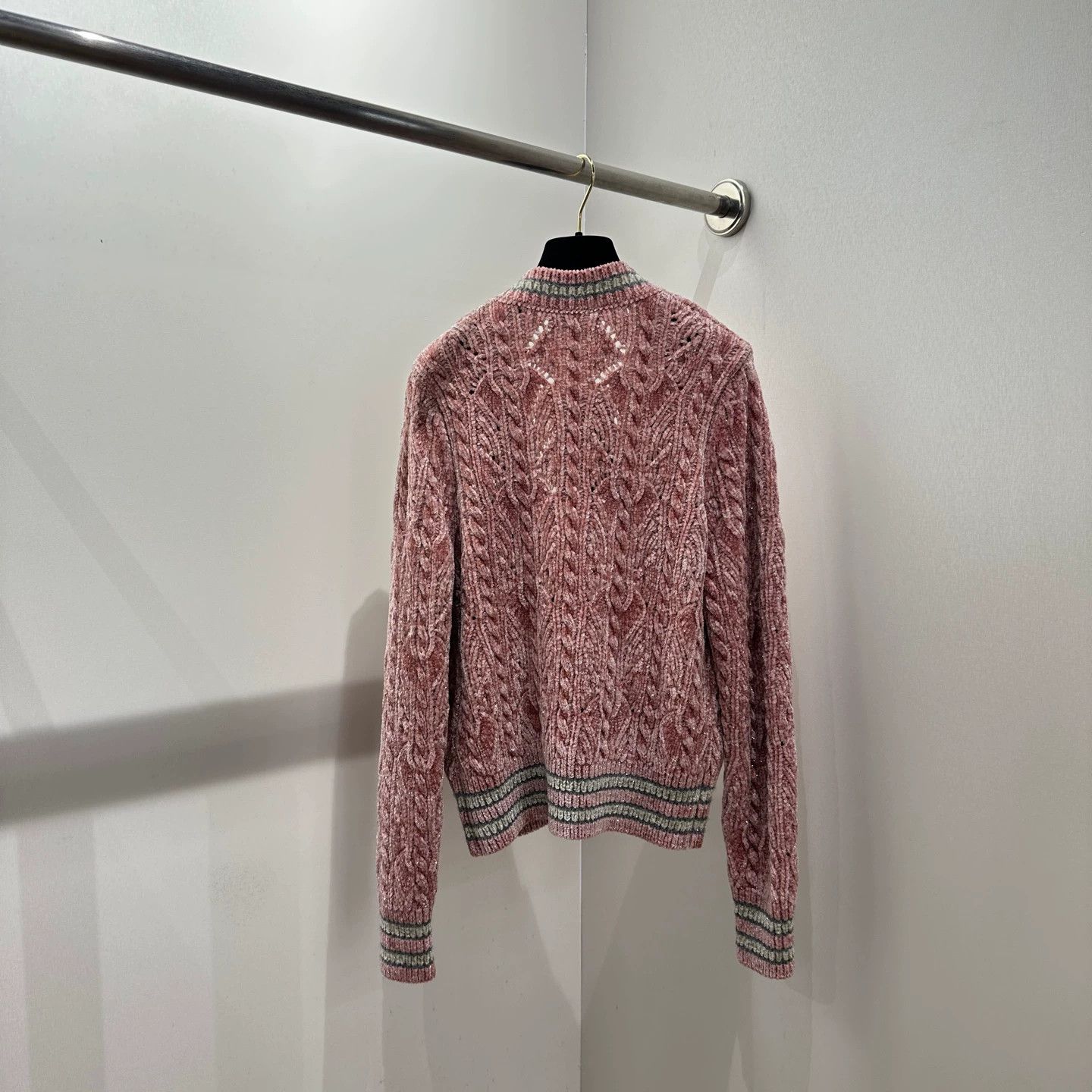 Chanel CHANEL mar370 sequin logo pink gold knit cardigan 36 Size XS / US 0-2 / IT 36-38 - 2 Thumbnail