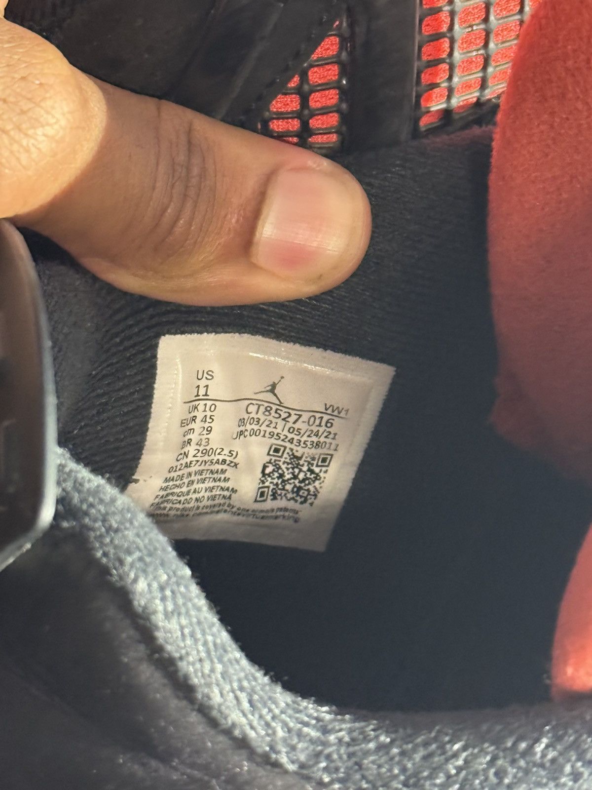 Jordan Brand Jordan 4 ‘Retro Thunder’ Size US 11 / EU 44 - 7 Thumbnail