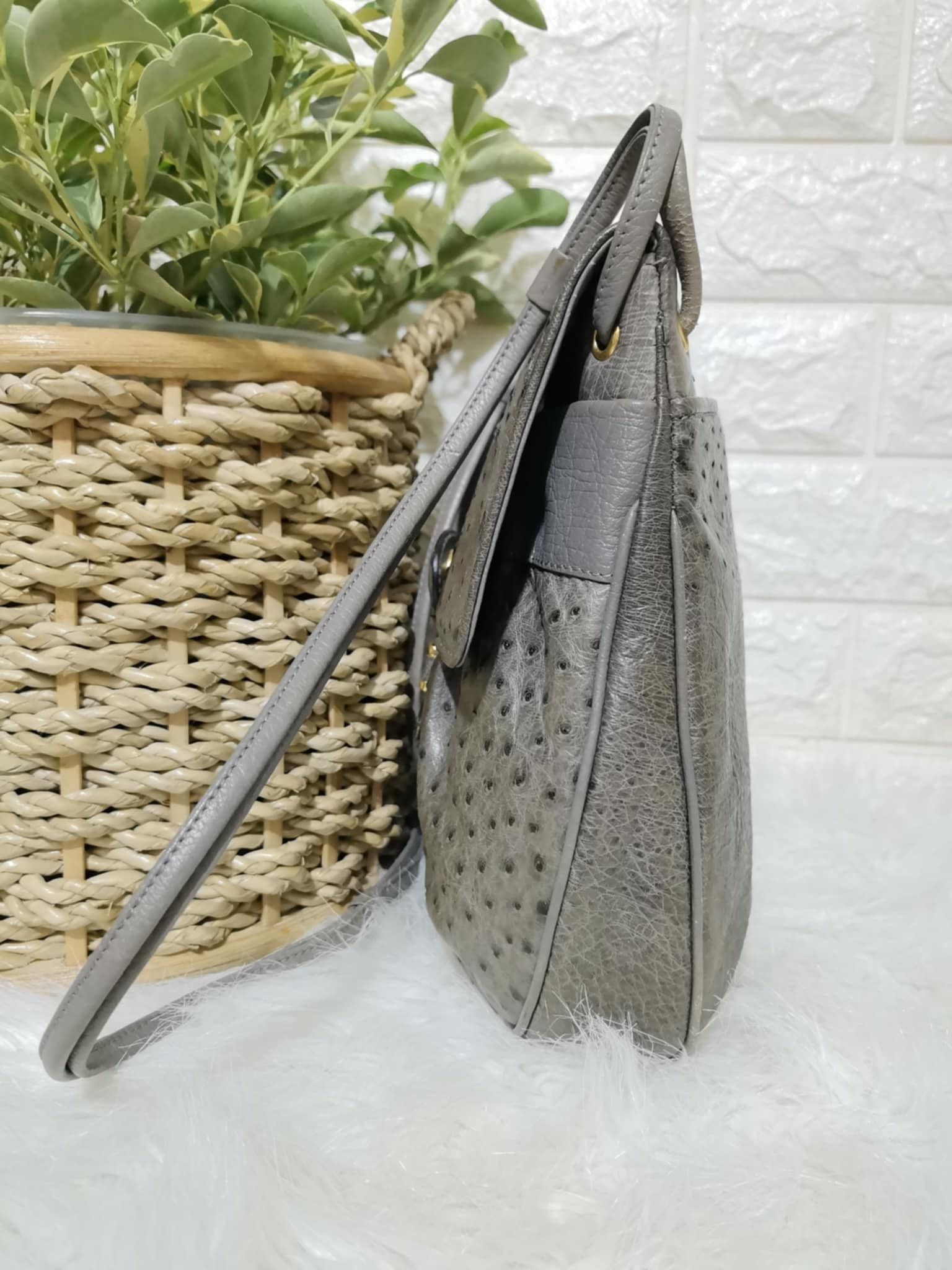 Japanese Brand × Vintage ORIGINAL JAPAN OSTRICH LEATHER SLING BAG/ CROSSBODY BAG. Size ONE SIZE - 2 Thumbnail