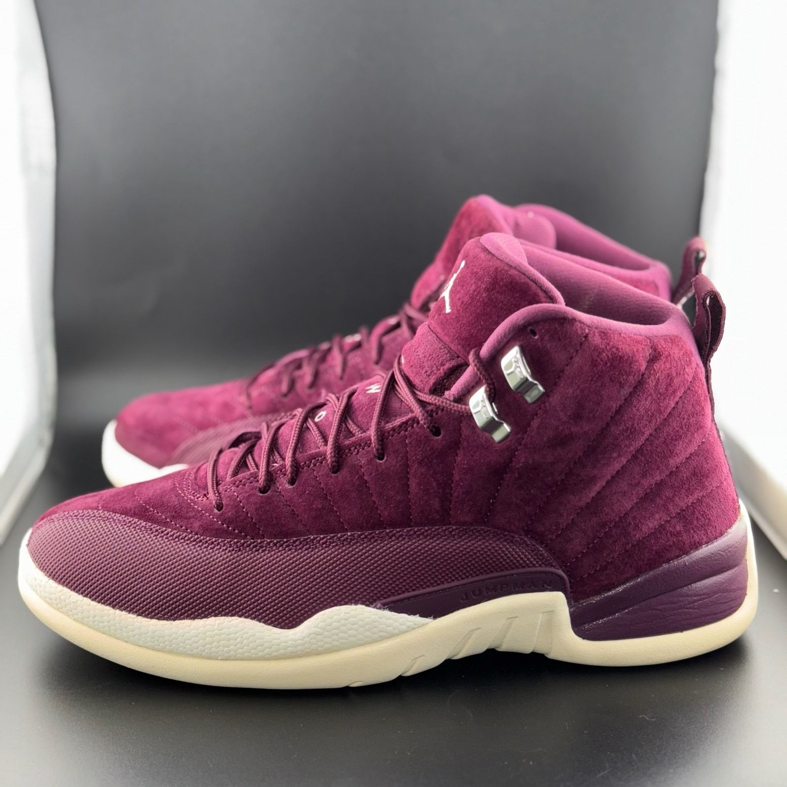 Jordan Brand Jordan 12 Retro Bordeaux Size US 10.5 / EU 43-44 - 2 Thumbnail