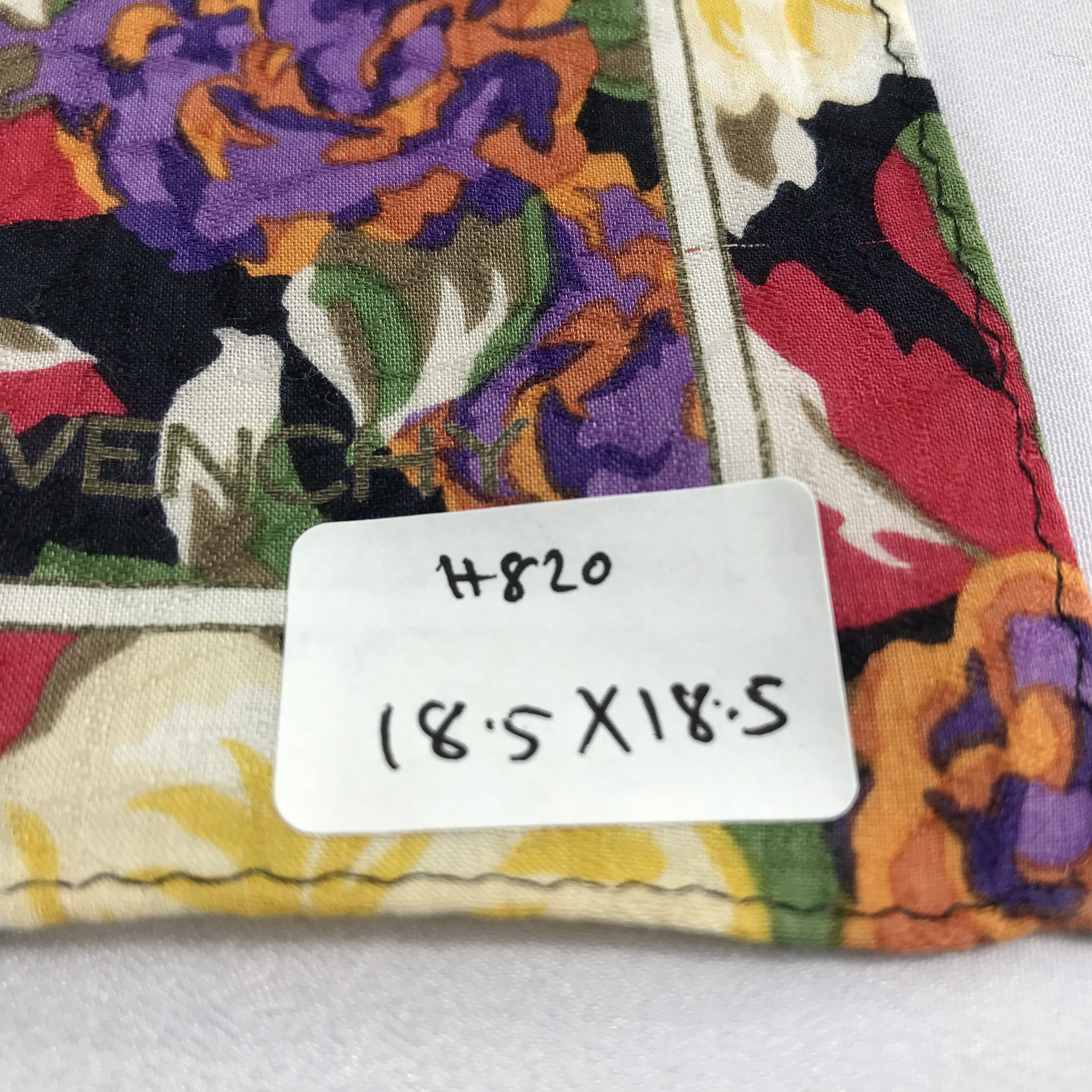 Givenchy Givenchy Floral Handkerchief Neckerchief Bandana H820 Size ONE SIZE - 5 Thumbnail