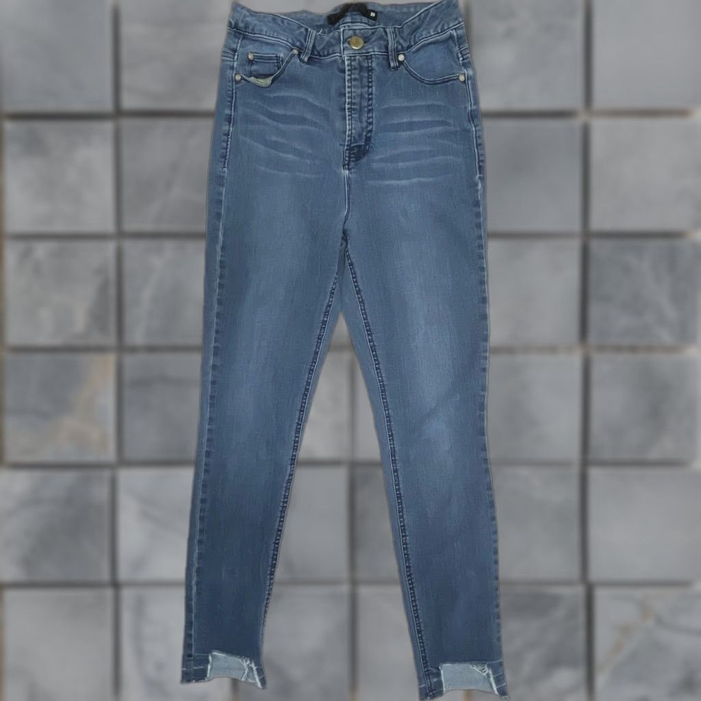 Vintage Harper Jeans Women Skinny 29 Dark Wash Blue Denim High Rise 26 In Inseam Belt Loops 5-Pocket Cotton Blend Denim Size 26" / US 2 / IT 38 - 1 Thumbnail