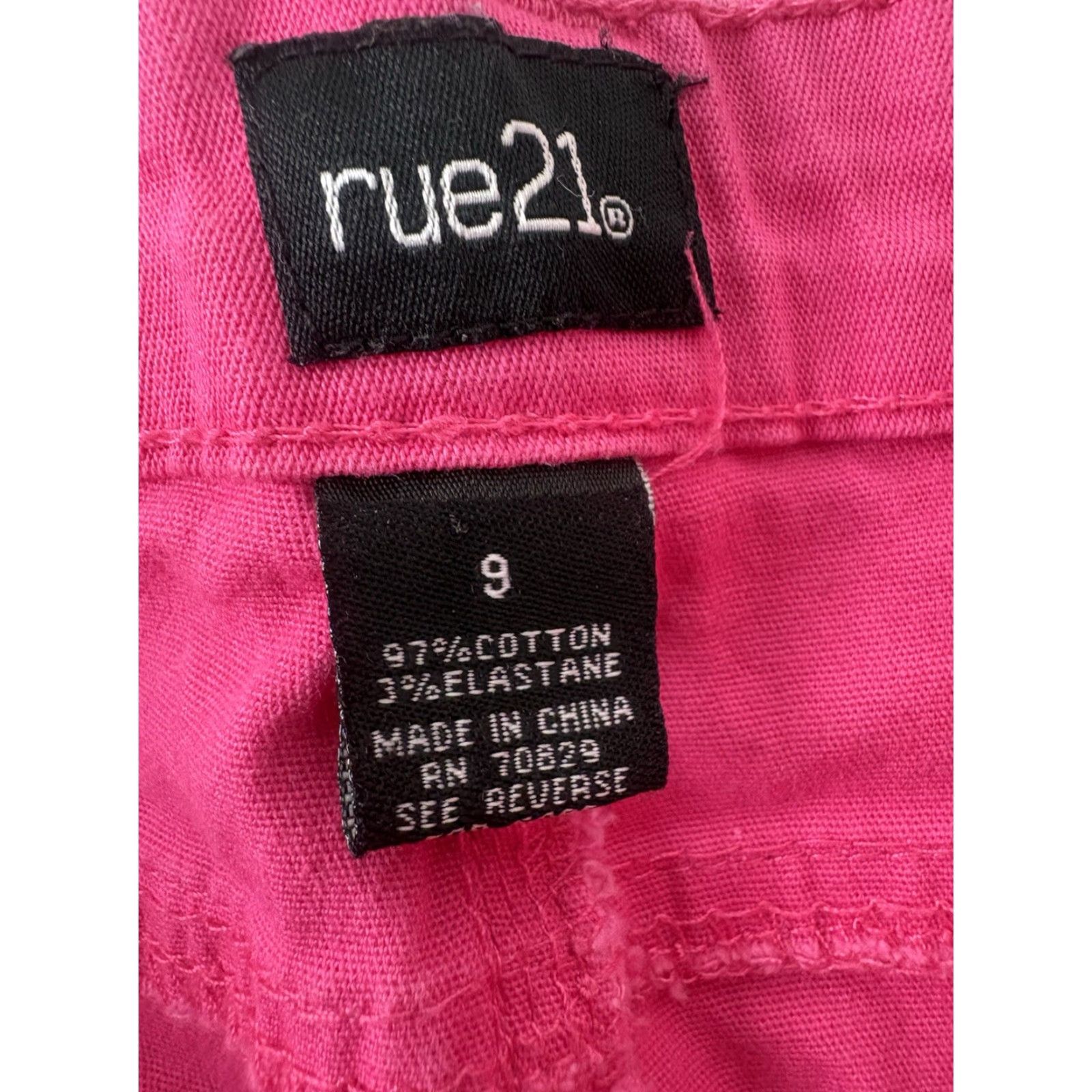 Vintage Rue 21 Cropped Jeans Womens 9 Straight 5-Pocket Denim Pink Low Rise 7-9 Inseam 21in Cotton Spandex Size 30" / US 8 / IT 44 - 7 Thumbnail