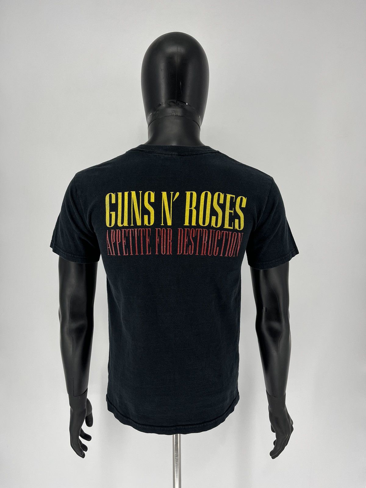 Guns N' Roses Vintage Y2K Guns And Roses tee Band Rock Metal streetwear Size US S / EU 44-46 / 1 - 7 Thumbnail