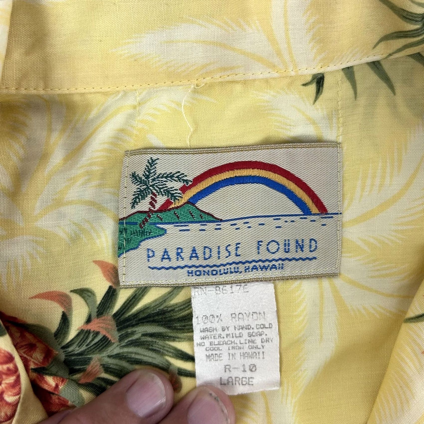 Paradise Found Paradise Found Shirt - Large - Yellow Hawaiian Aloha Pineapple Rayon Made USA Size US L / EU 52-54 / 3 - 3 Thumbnail