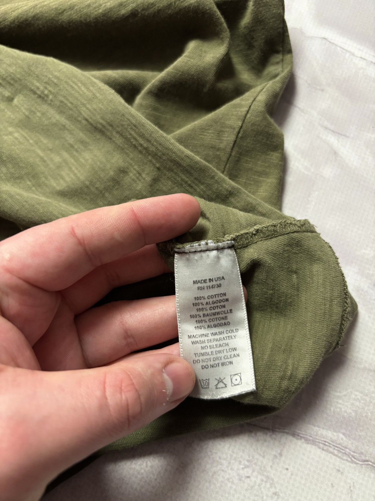 Johnson Motors Johnson Motors Blank Crew Neck Basic T-Shirt USA Made Olive Size US M / EU 48-50 / 2 - 9 Thumbnail