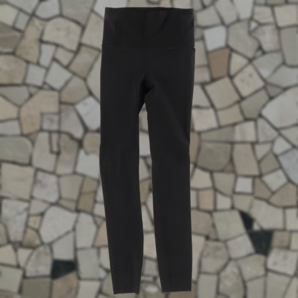 Lululemon Lululemon High Stretch Zoned In HR 27" Nylon Woven Leggings Black Women's 4 Size 27" / US 4 / IT 40 - 1 Thumbnail