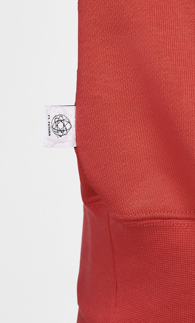 Futura × Nike Breaking Crewneck Women’s XXL - Light Crimson FZ0256-696 Size XXL / US 16-18 / IT 52-54 - 5 Thumbnail