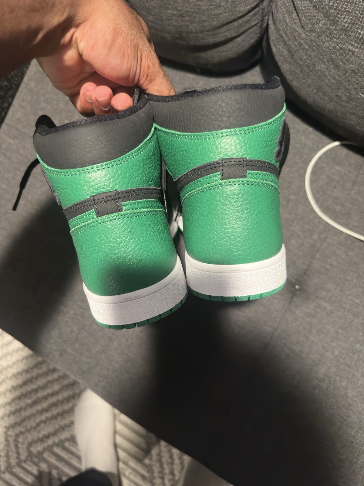 Jordan Brand Air Jordan 1 Pine Green Size US 11 / EU 44 - 4 Thumbnail
