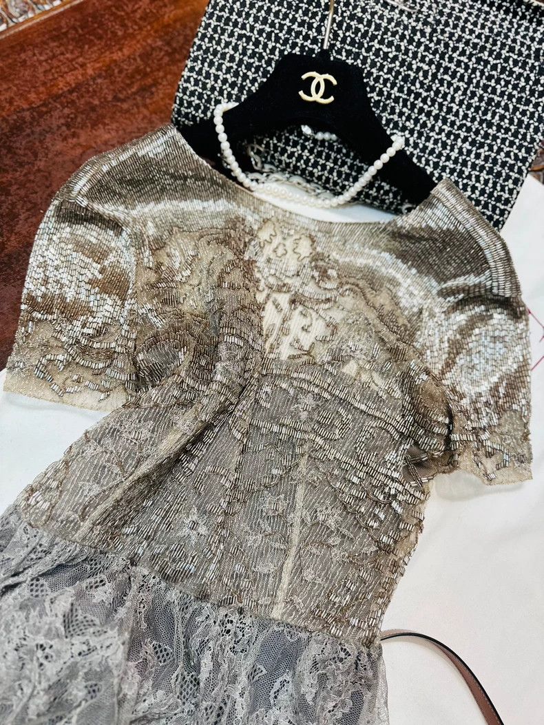 Valentino Valentino Handmade beaded top Size S / US 4 / IT 40 - 8 Thumbnail