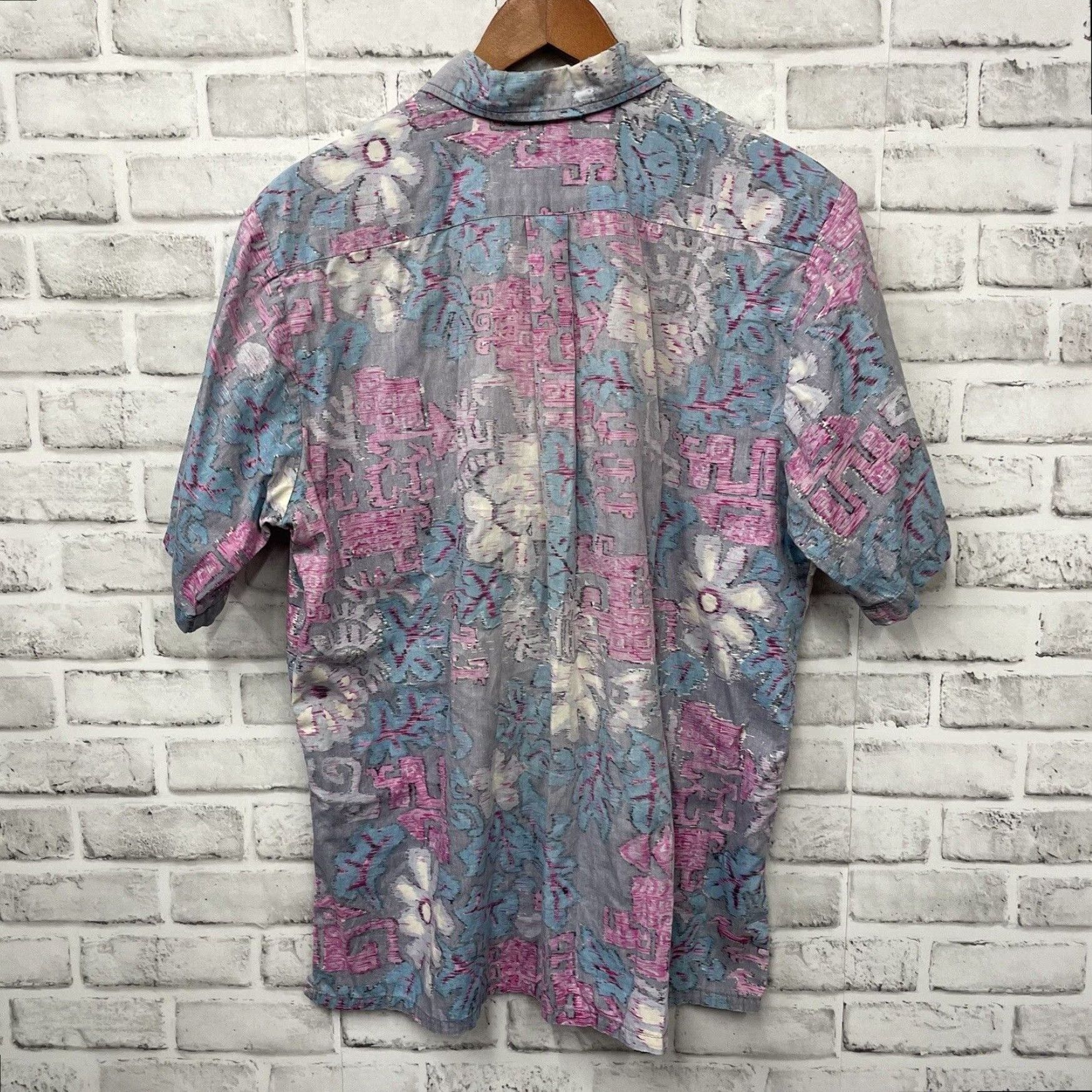 Vivobarefoot VINTAGE Go Barefoot Floral Print Short Sleeve Button Down Shirt Mens Large Pink USA Size US L / EU 52-54 / 3 - 5 Thumbnail