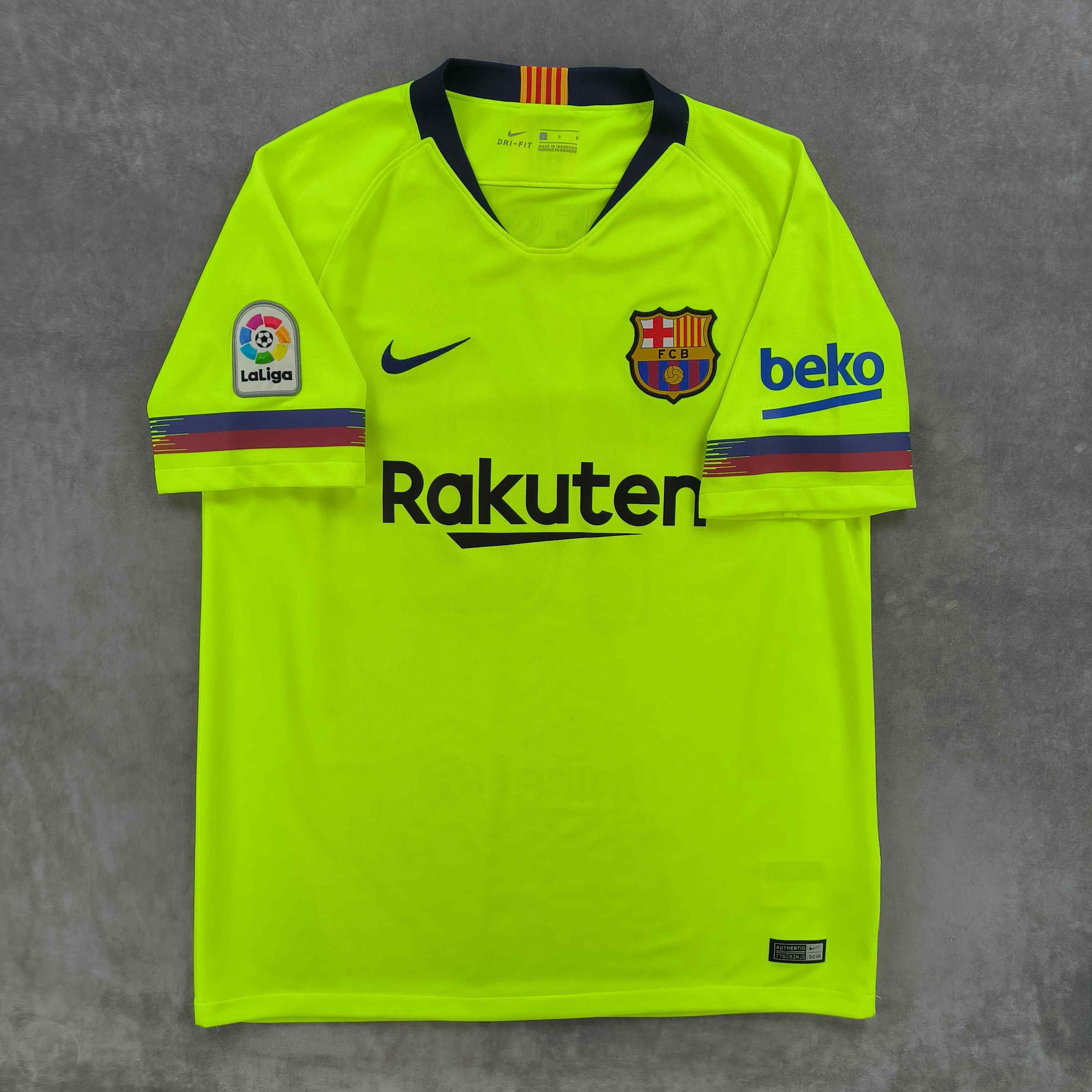 Nike FC Barcelona 2018-19 Nike away Messi football jersey size L Size US L / EU 52-54 / 3 - 2 Thumbnail