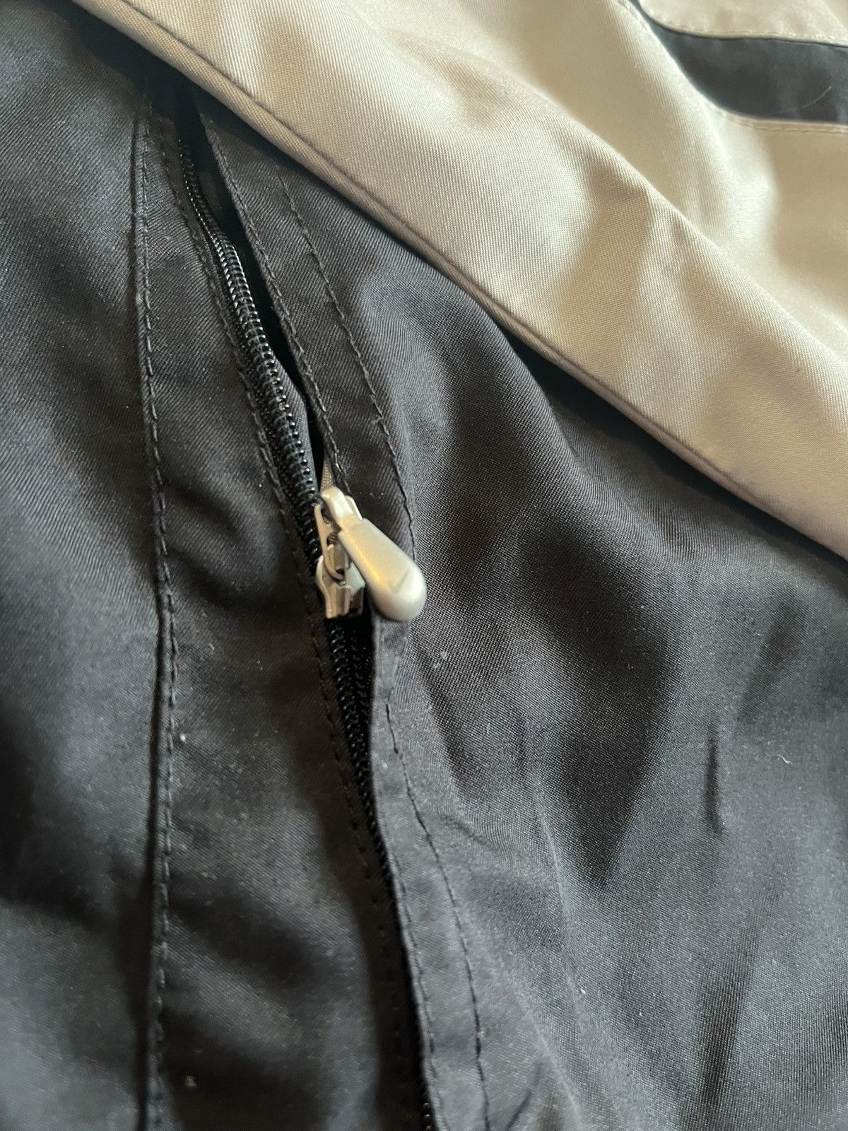 Nike 90s Nike Windbreaker Retro Track Jacket Vintage Sportswear Size US L / EU 52-54 / 3 - 4 Thumbnail