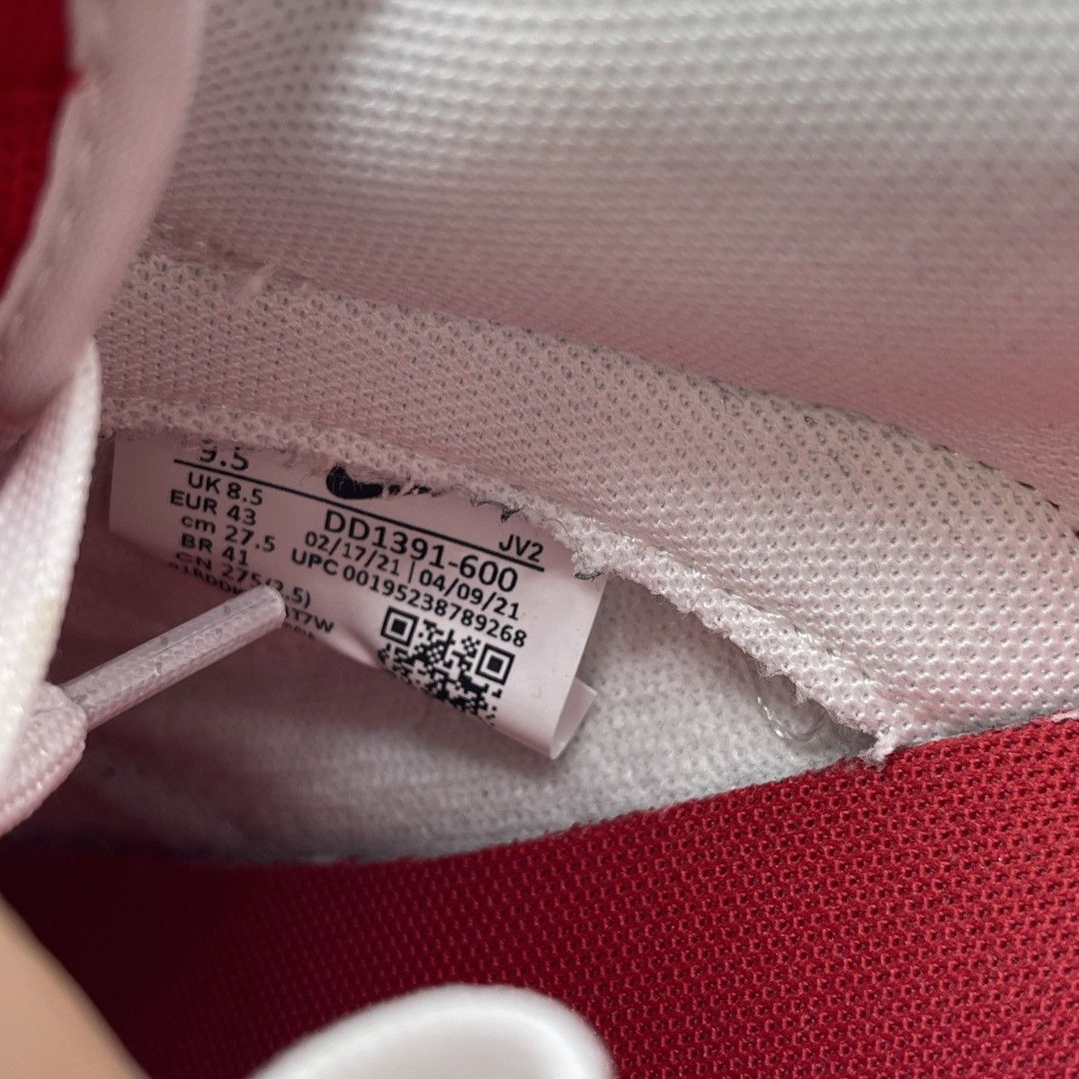 Nike Dunk low championship red Size US 9.5 / EU 42-43 - 8 Thumbnail
