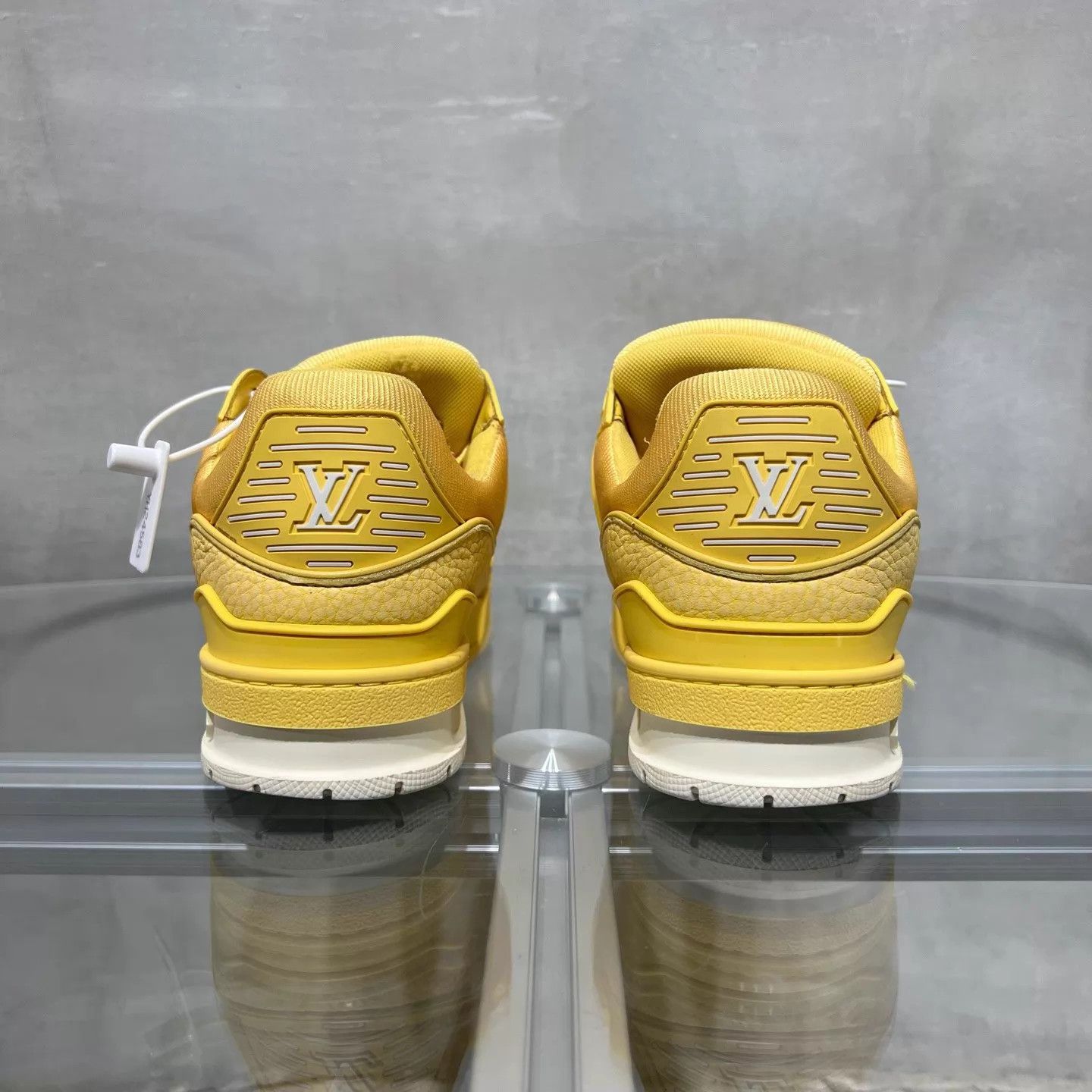 Louis Vuitton LV Trainer White Yellow UK4 38 Size US 7.5 / IT 37.5 - 6 Thumbnail