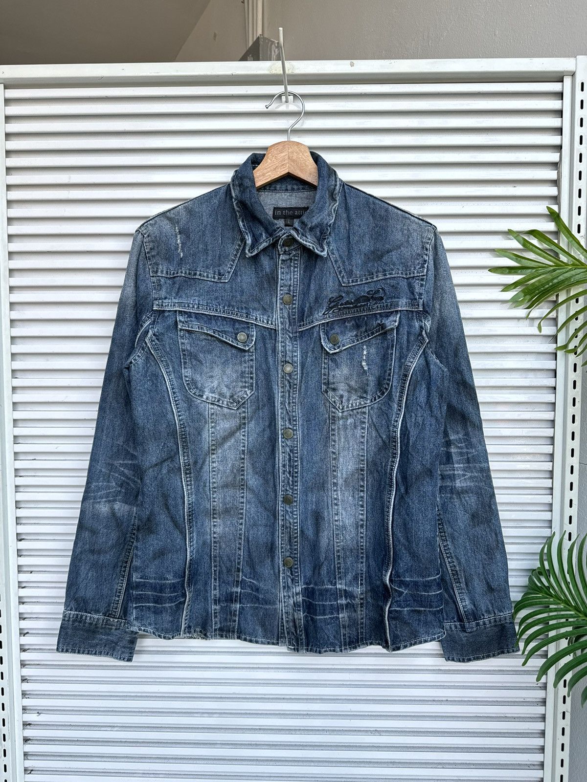 In The Attic × Japanese Brand × Vintage Vintage In The Attic Tactical Button Denim Jacket Size US L / EU 52-54 / 3 - 2 Thumbnail