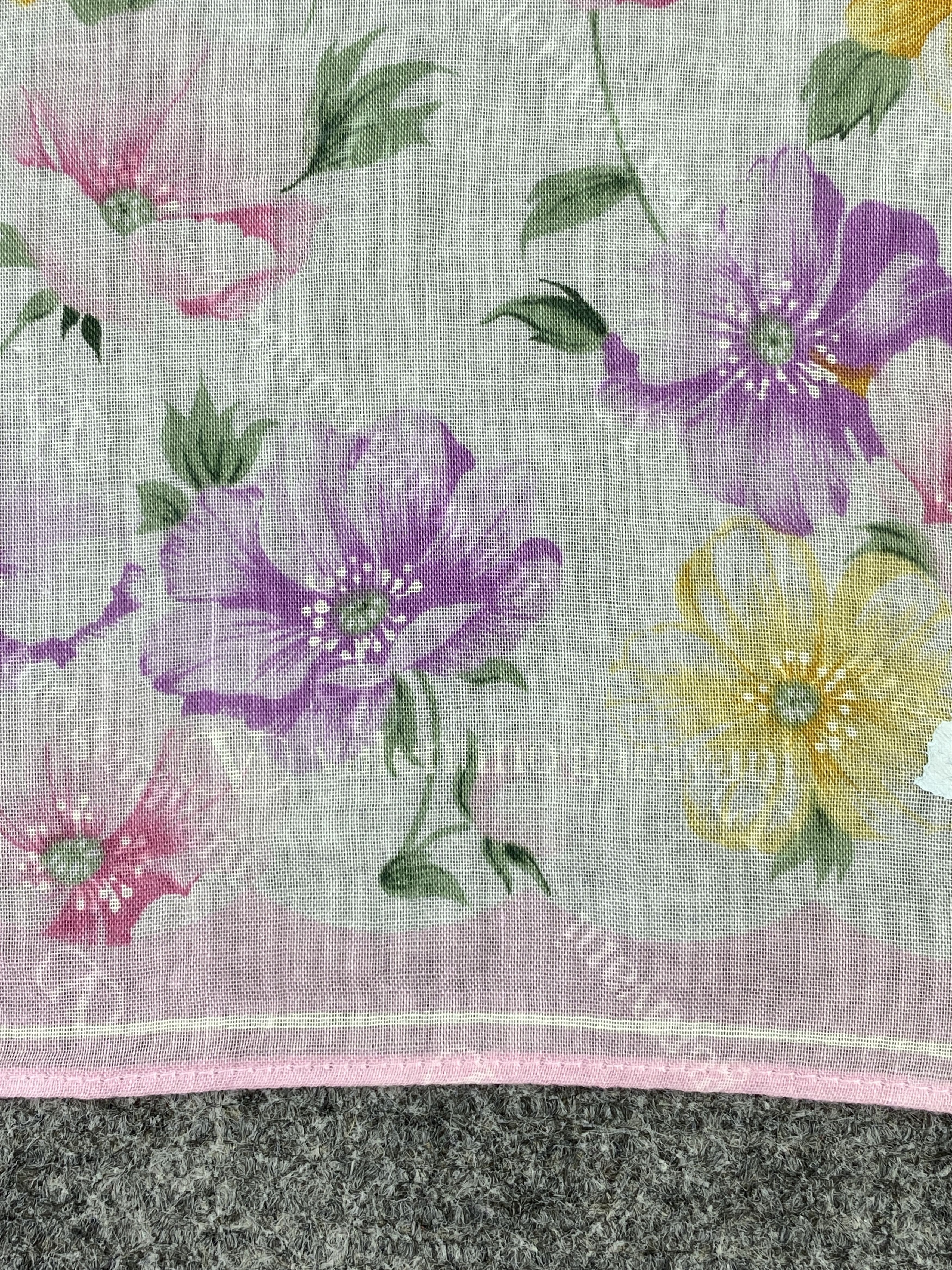Valentino Valentino Garavani Handkerchief / Neckerchief KT0175 Size ONE SIZE - 7 Thumbnail