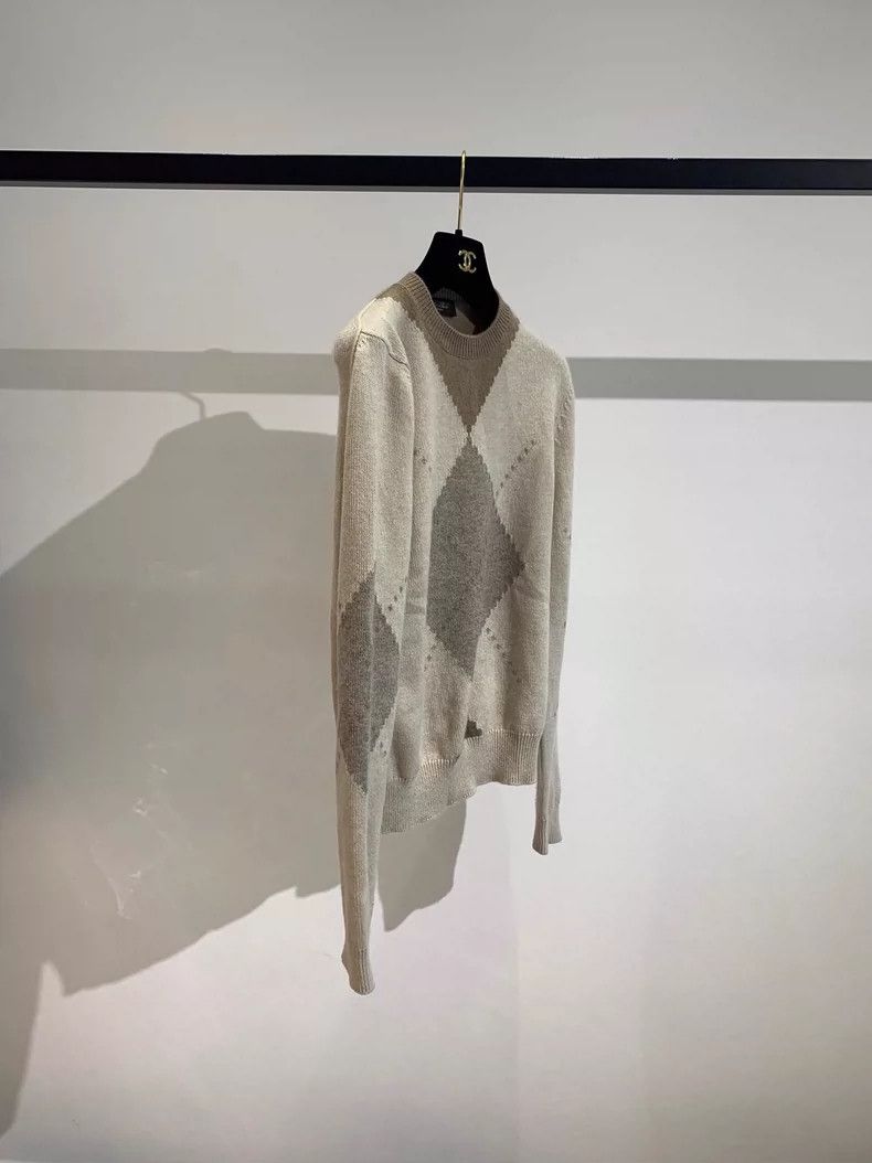 Loro Piana LORO PIANA A sheepskin sweater with a round collar and dia Size XS / US 0-2 / IT 36-38 - 2 Thumbnail