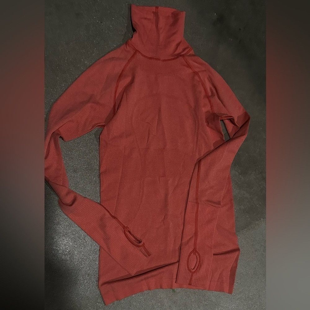 Lululemon Lululemon thermal shell. Size S / US 4 / IT 40 - 1 Thumbnail