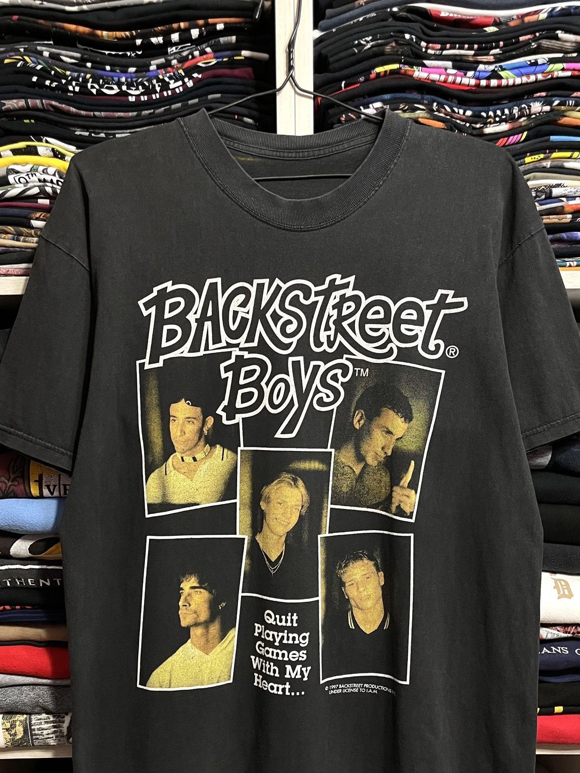 Band Tees Vintage 1997 Backstreet Boys Quit Playing Games 90s T-Shirt Size US L / EU 52-54 / 3 - 2 Thumbnail
