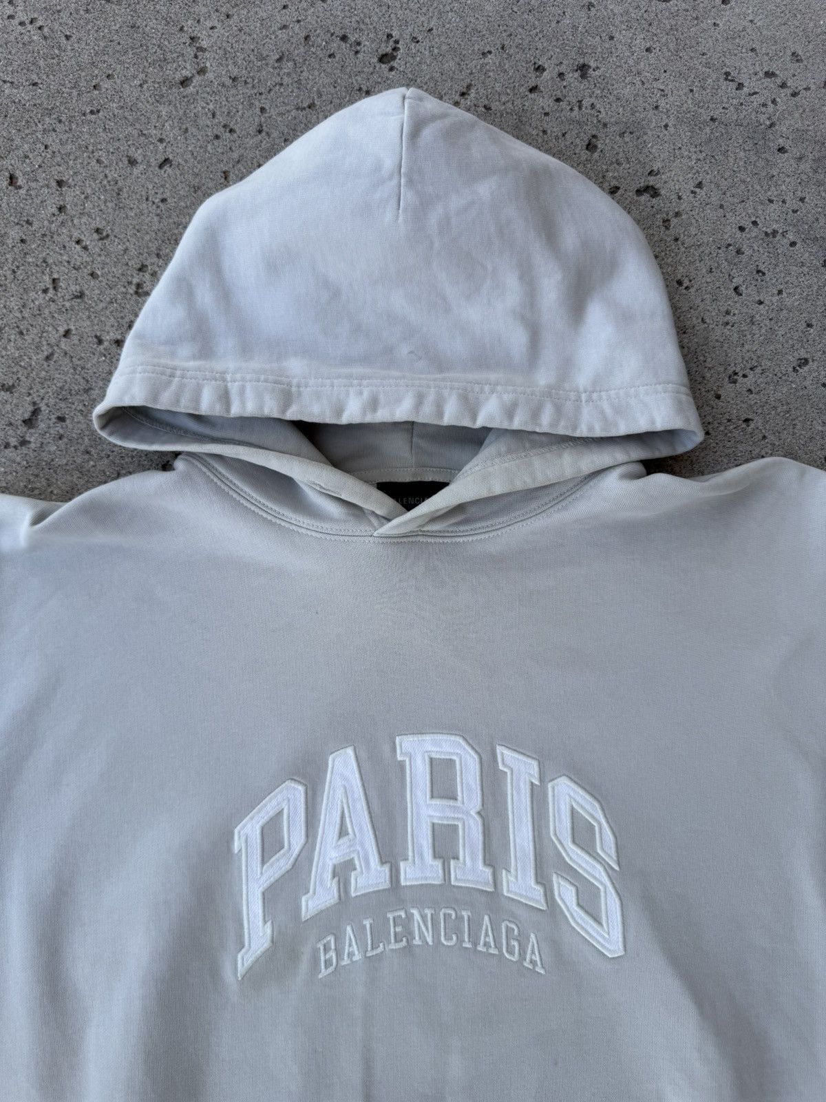 Balenciaga Balenciaga Paris Logo Hoodie Size US S / EU 44-46 / 1 - 2 Thumbnail