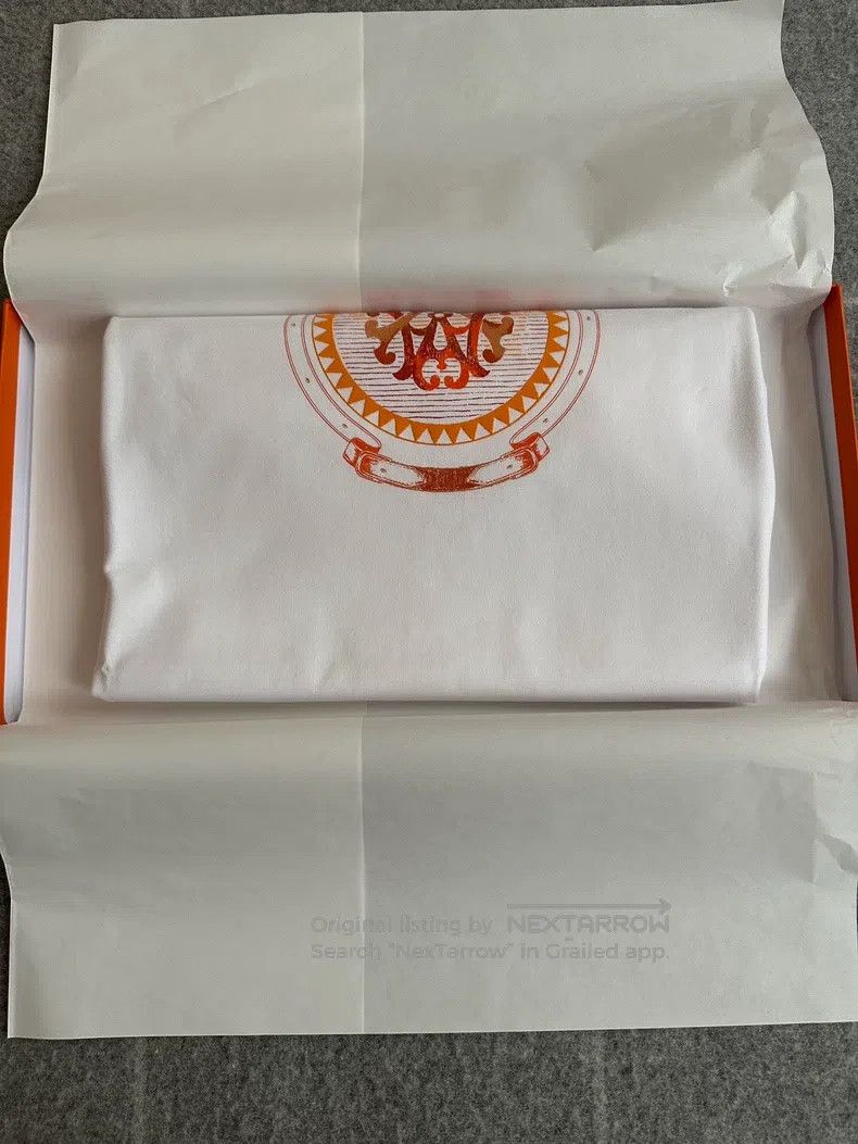 Hermes Hermes White Short-Sleeve Round Neck Cotton Knitted Casual Size XS / US 0-2 / IT 36-38 - 2 Thumbnail