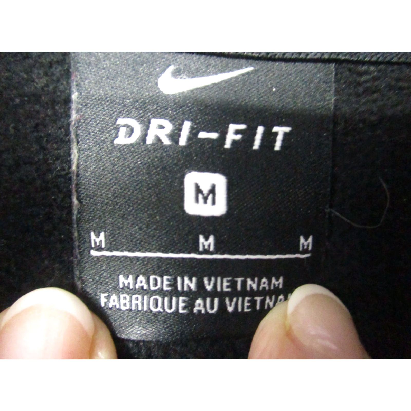 Nike Nike Dri Fit Sweatshirt Hooded Medium Men's Black Logo Essential Shirt Mens Medium Black Logo Nike Dri Fit Sweatshirt Hooded 90s? Size US M / EU 48-50 / 2 - 3 Thumbnail