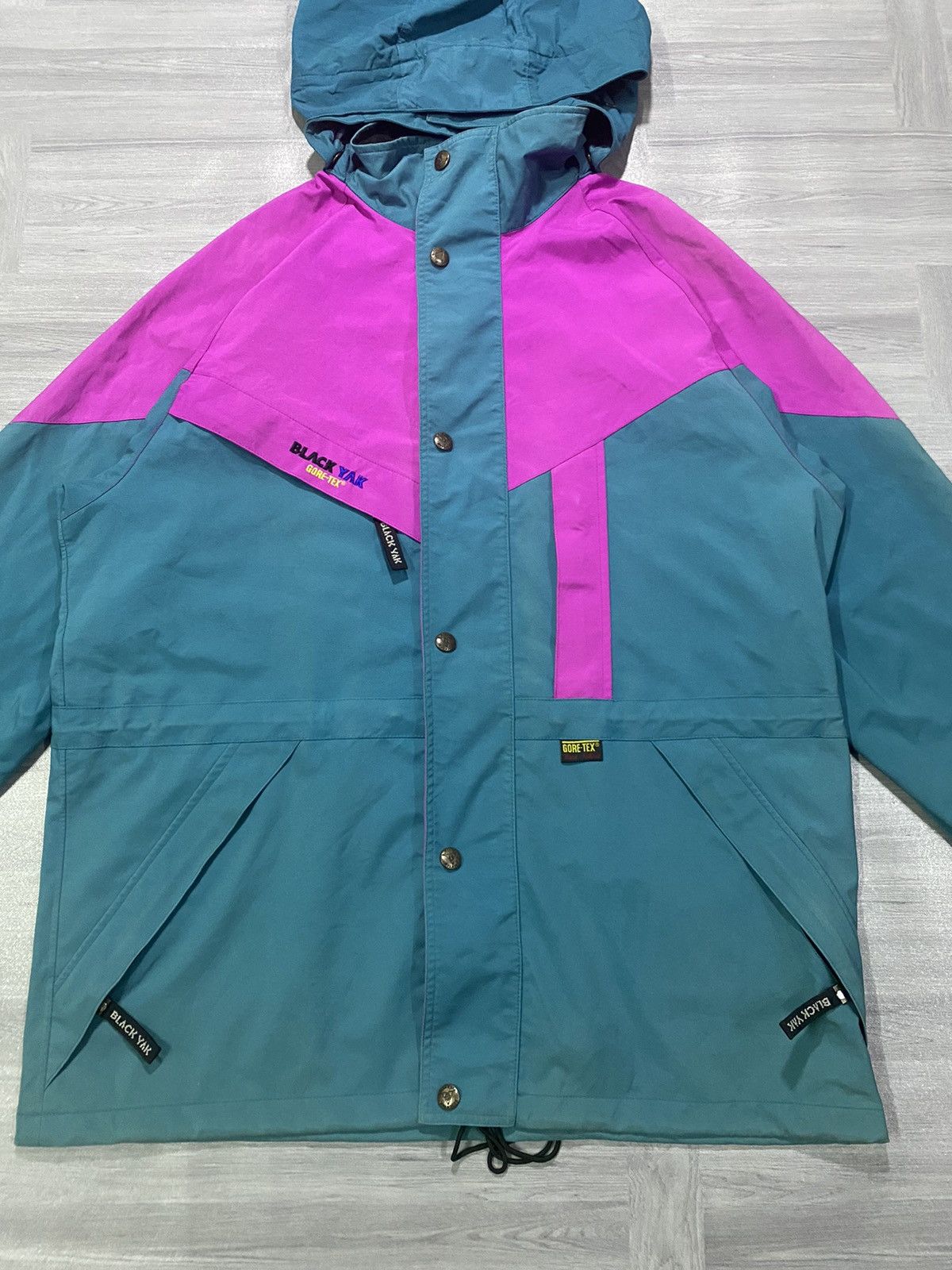 BLACKYAK Vintage BlackYak Gore-Tex Muticolour Jacket Size US XL / EU 56 / 4 - 4 Thumbnail