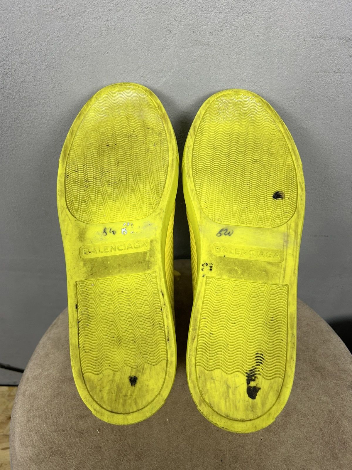 Balenciaga Balenciaga Arena Low “Yellow” Leather Sneakers Size US 10 / EU 43 - 6 Thumbnail