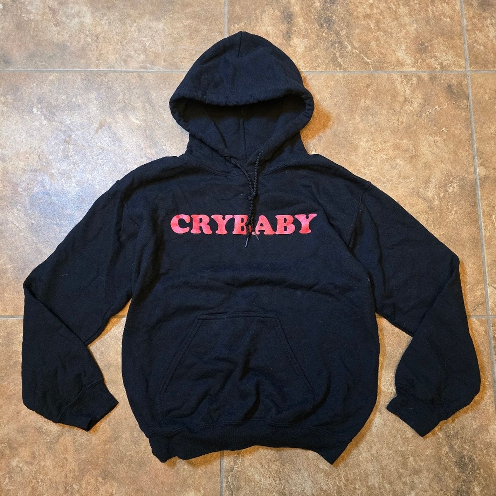 Gildan Black Red | GILDAN | CryBaby Hoodie Size US S / EU 44-46 / 1 - 1 Thumbnail