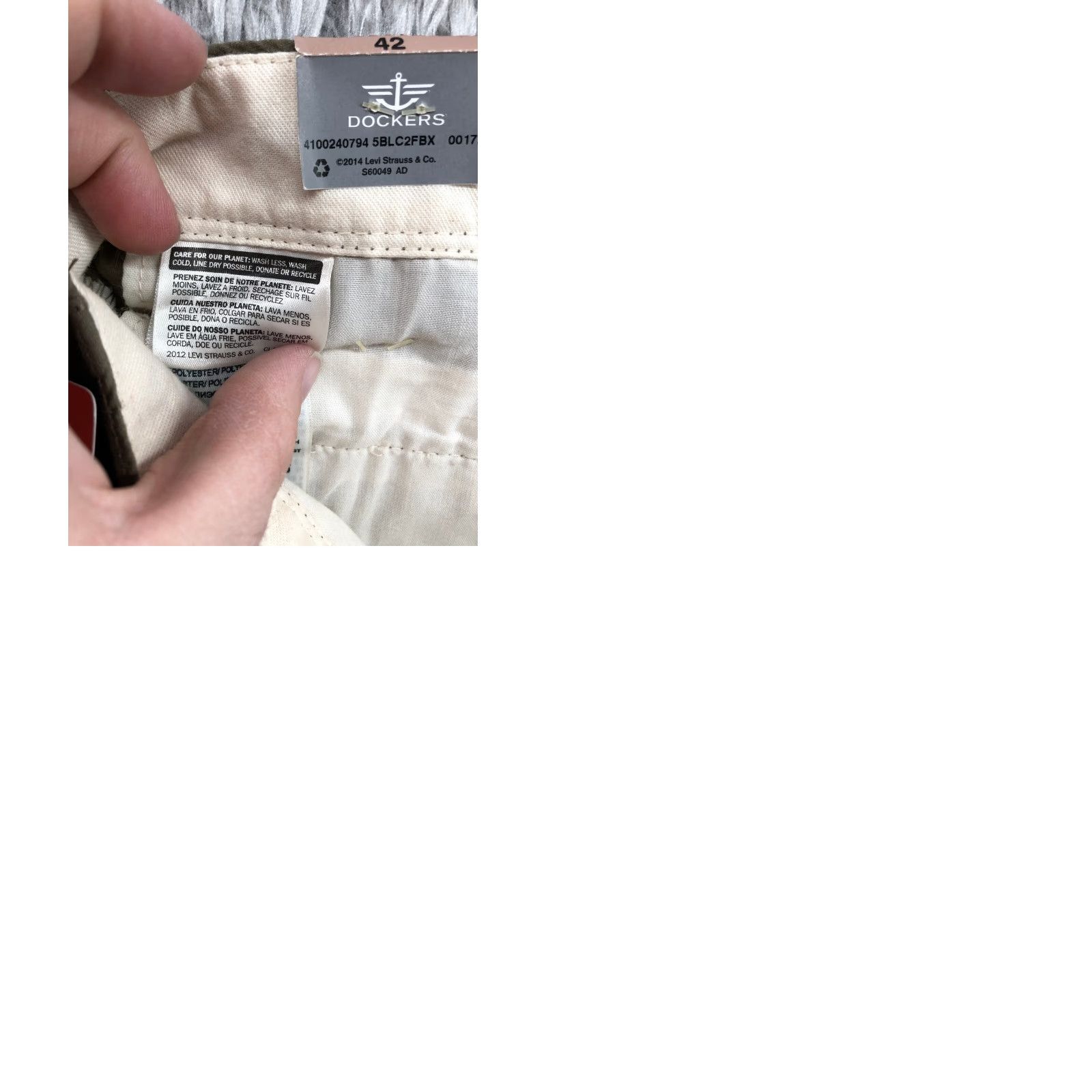 Dockers Dockers Cargo Shorts Mens Size 42 Mid Rise Dark Wash Beige Shorts Size US 42 / EU 58 - 9 Thumbnail