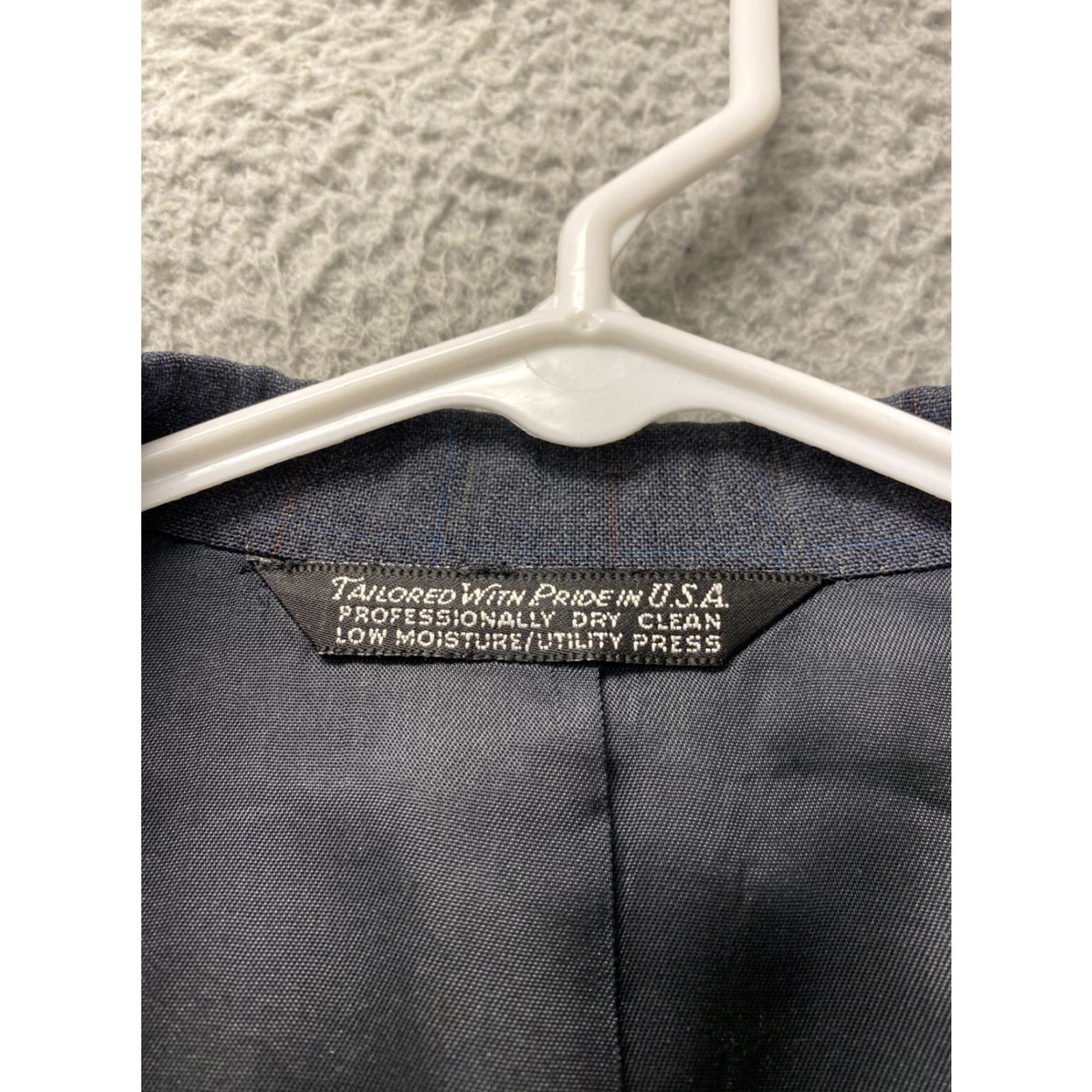 Brooks VINTAGE Christian Brooks Men's Suit Jacket 42 Regular Plaid Gray Brown 2-Piece Blazer for Business Casual Wedding Size 42R - 4 Thumbnail
