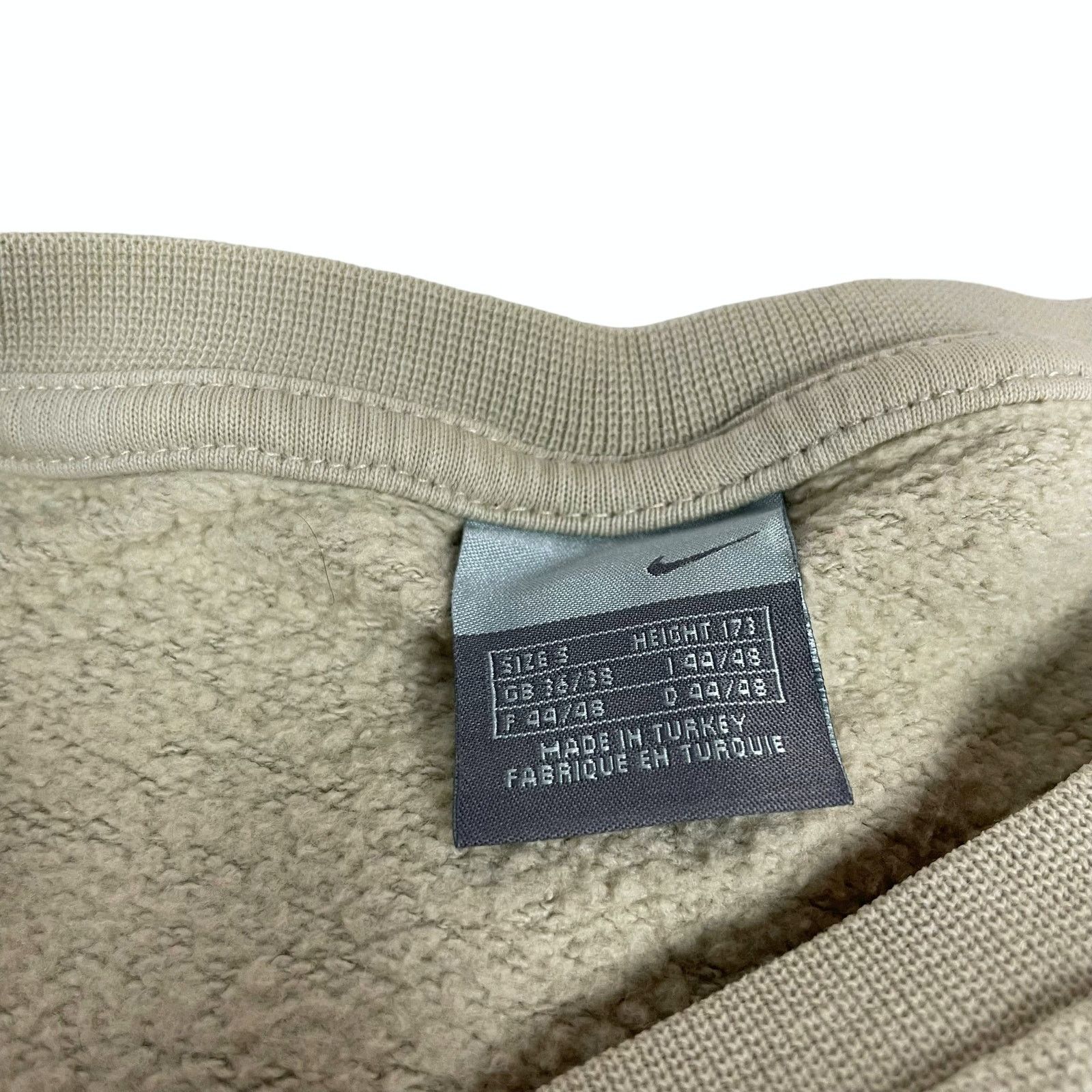 Nike × Vintage Nike Men Beige Crew Neck Long Sleeve Fleece Sweatshirt Small Size US S / EU 44-46 / 1 - 9 Thumbnail