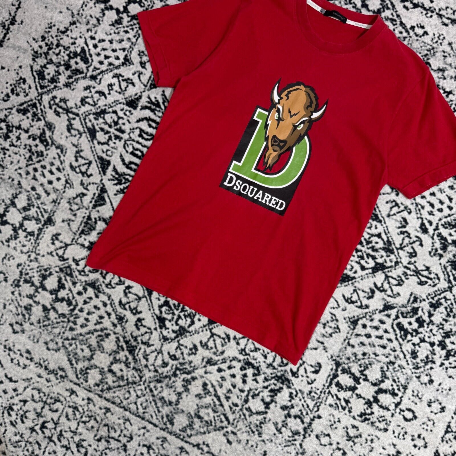 Dsquared2 × Vintage Vintage Dsquared2 Red Cotton T-Shirt Size L Bull Spellout Size US L / EU 52-54 / 3 - 2 Thumbnail