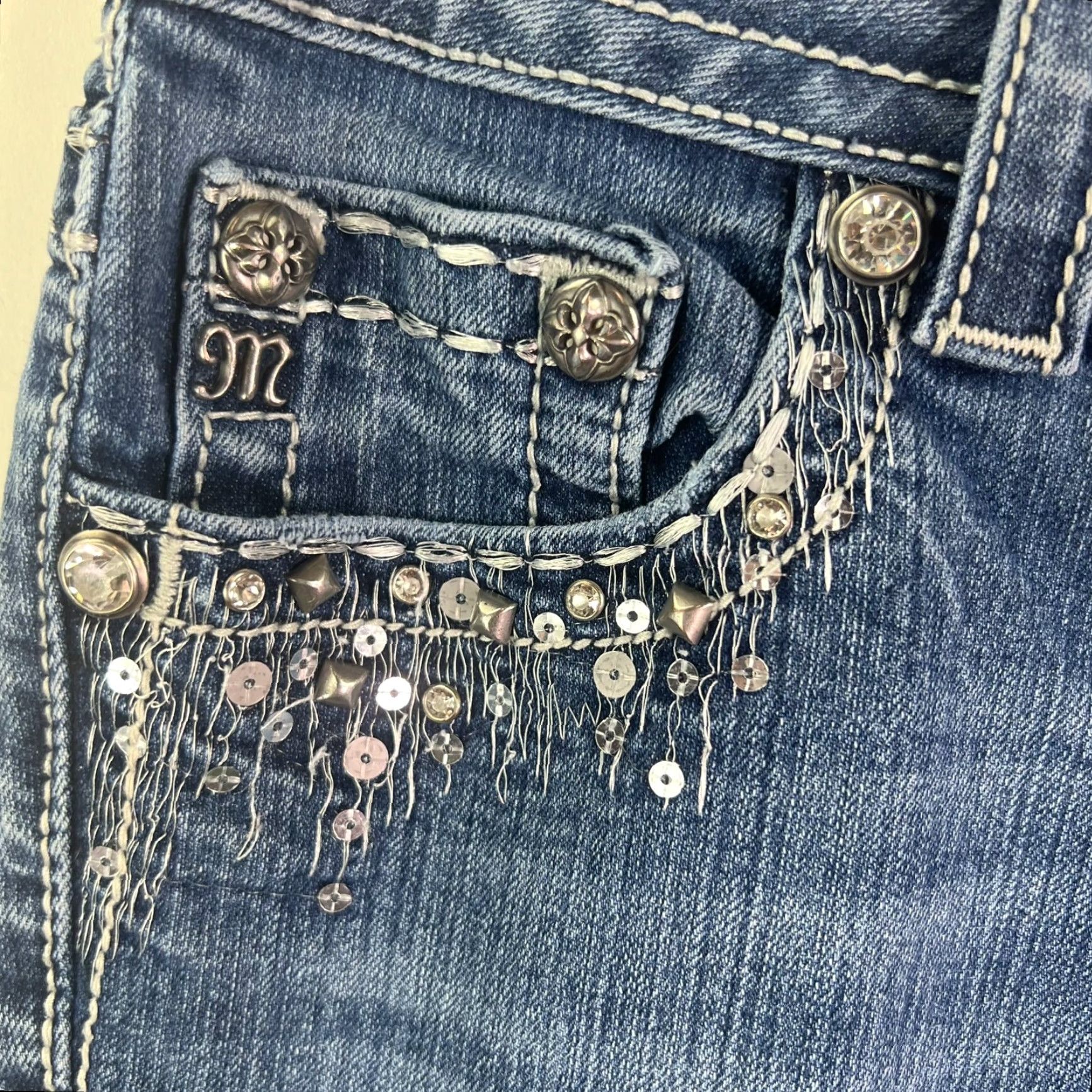 Miss Me MISS ME Straight Denim Jeans Womens Size 28 Blue Sequin Mid-Rise 30X29 Cowboy Rock Southwestern Size 28" / US 6 / IT 42 - 5 Thumbnail