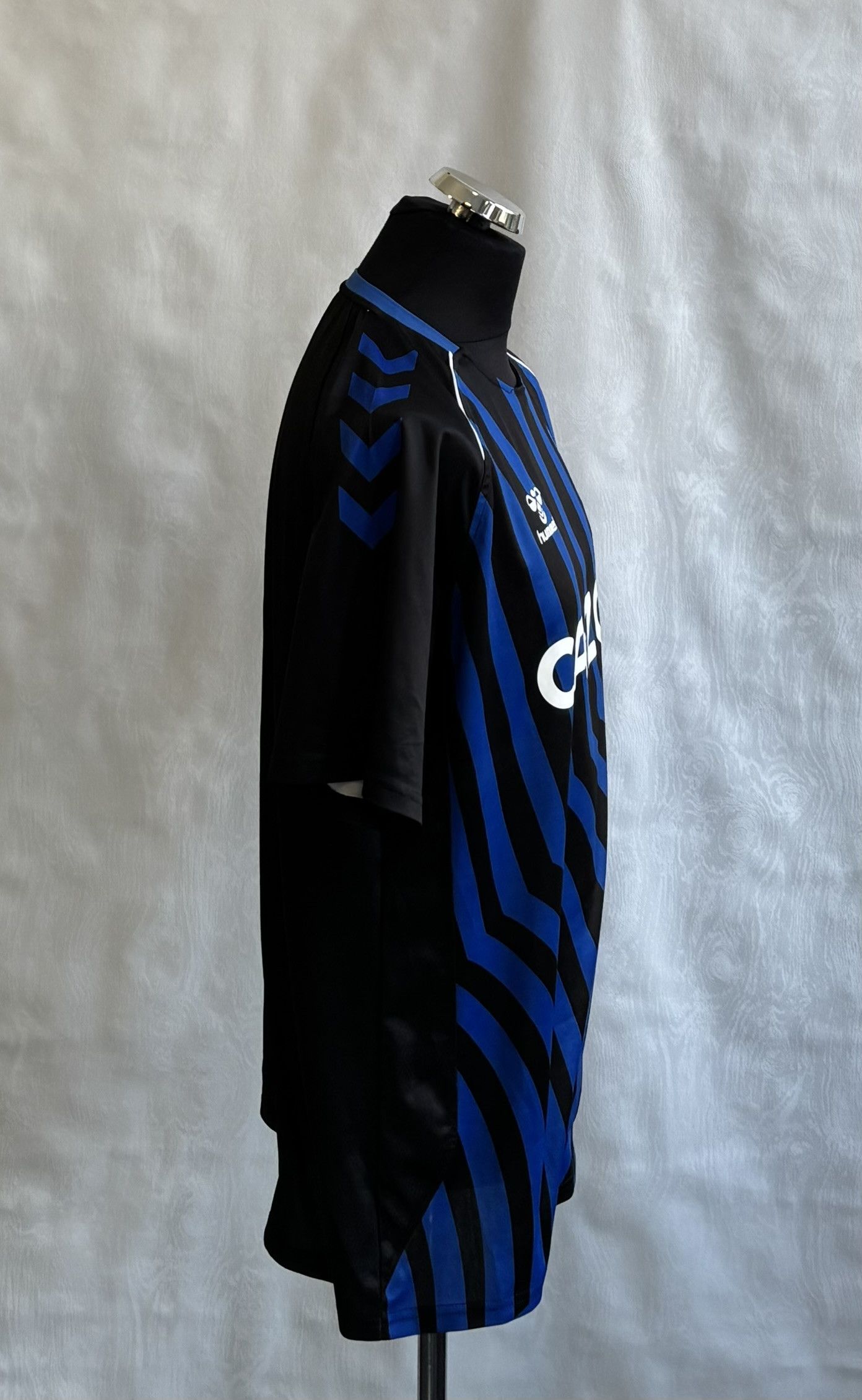Hummel Everton FC 2021/2022 Hummel Training Jersey Size XL Size US XL / EU 56 / 4 - 4 Thumbnail