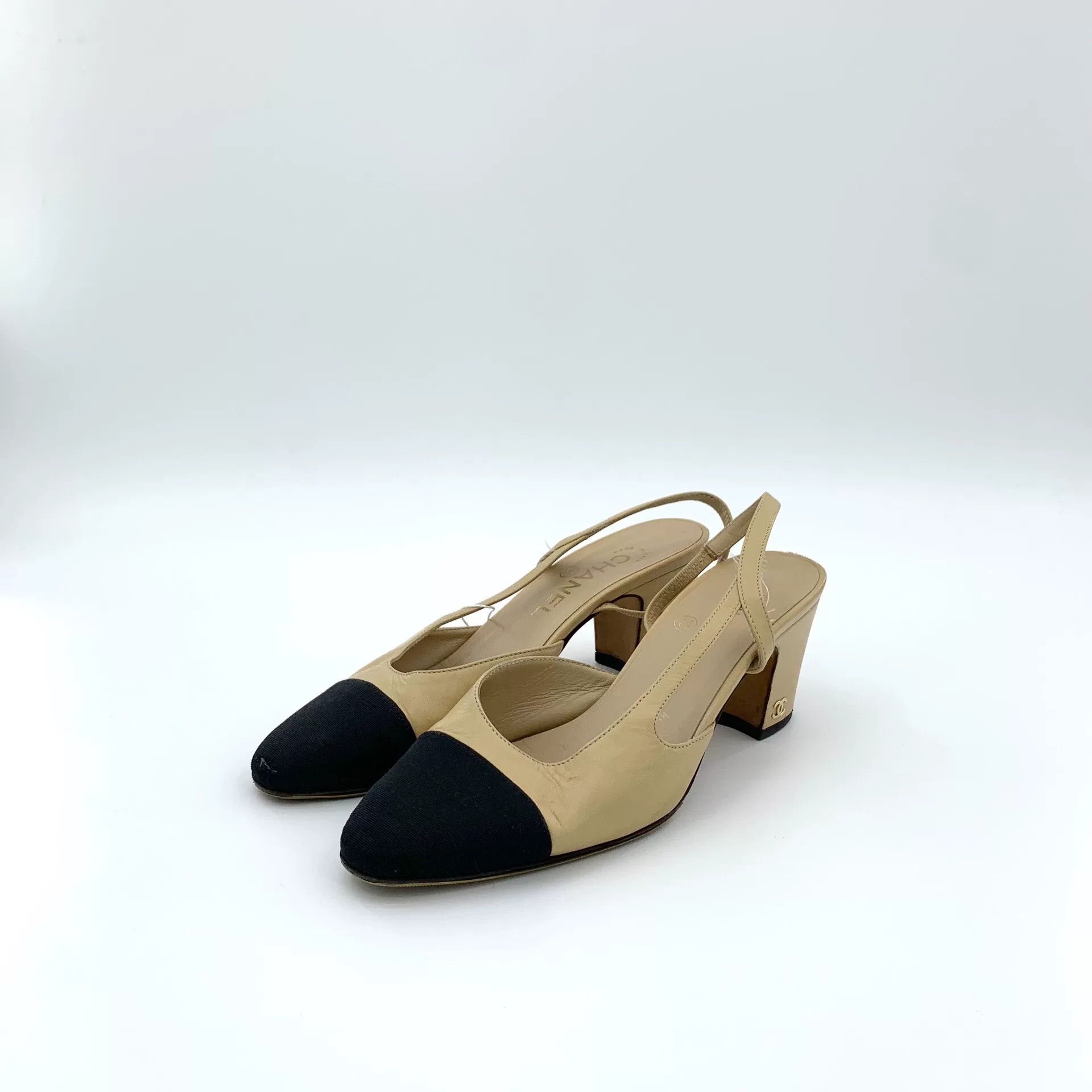 Chanel Chanel Slingback Leather Sandals Size US 5 / IT 35 - 1 Thumbnail