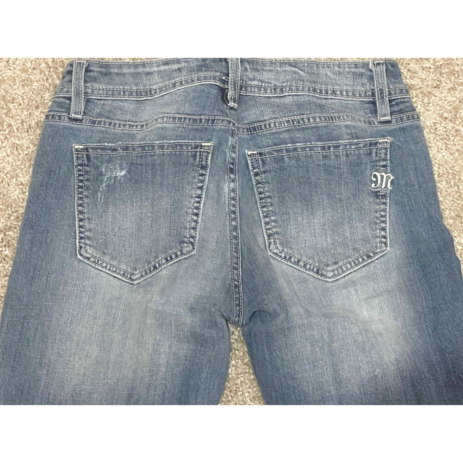 Miss Me Miss Me Distressed Boyfriend Ankle Jeans Size 27 Denim Blue Jeans W/Bedazzlement Size 27" / US 4 / IT 40 - 5 Thumbnail