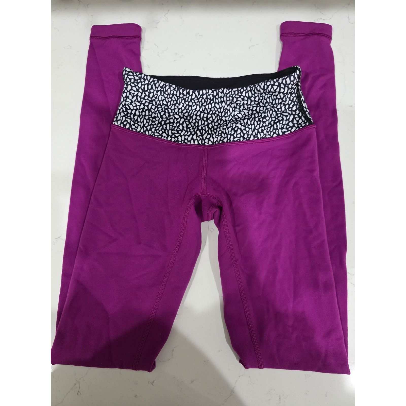 Lululemon Lululemon Size 2 Wunder Under Pant III Reversible Black Miss Size 24" / US 00 / IT 34 - 2 Thumbnail